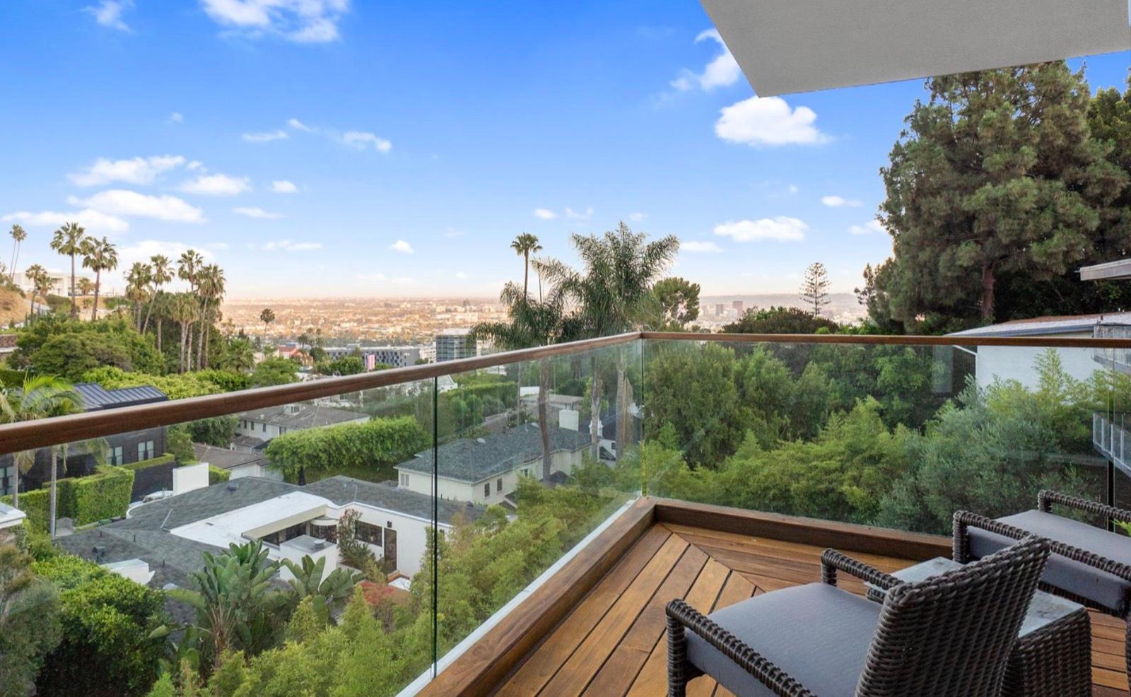 MJ's Sunset Plaza Villa — photo 6