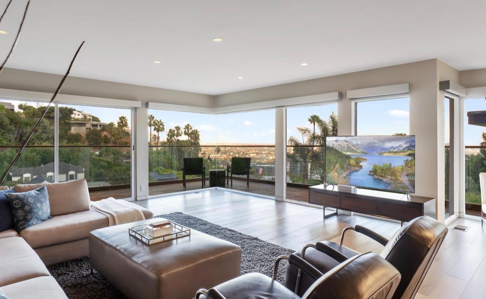 MJ's Sunset Plaza Villa — photo 1