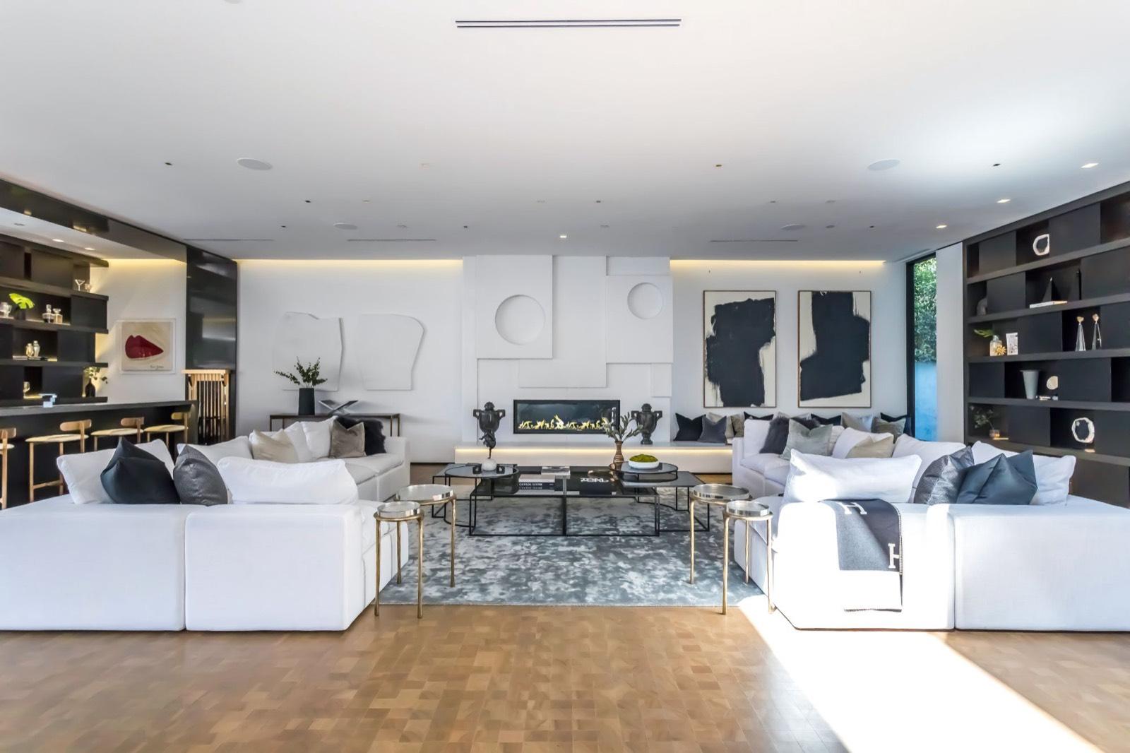 MJ's Unique Modern Palace — photo 3