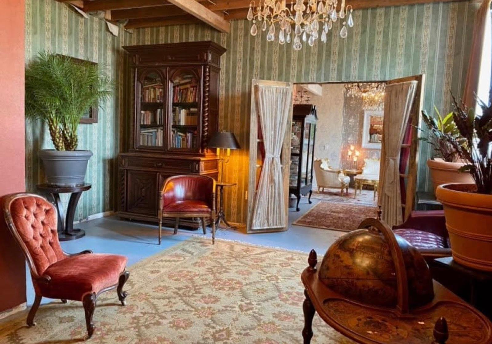 MJ'S Victorian Big Warehouse- — photo 12