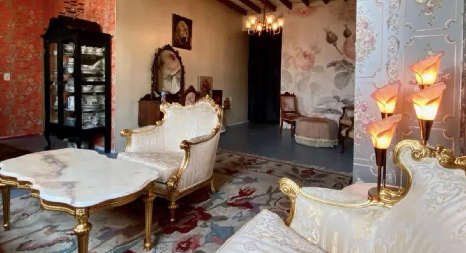 MJ'S Victorian Big Warehouse- — photo 4