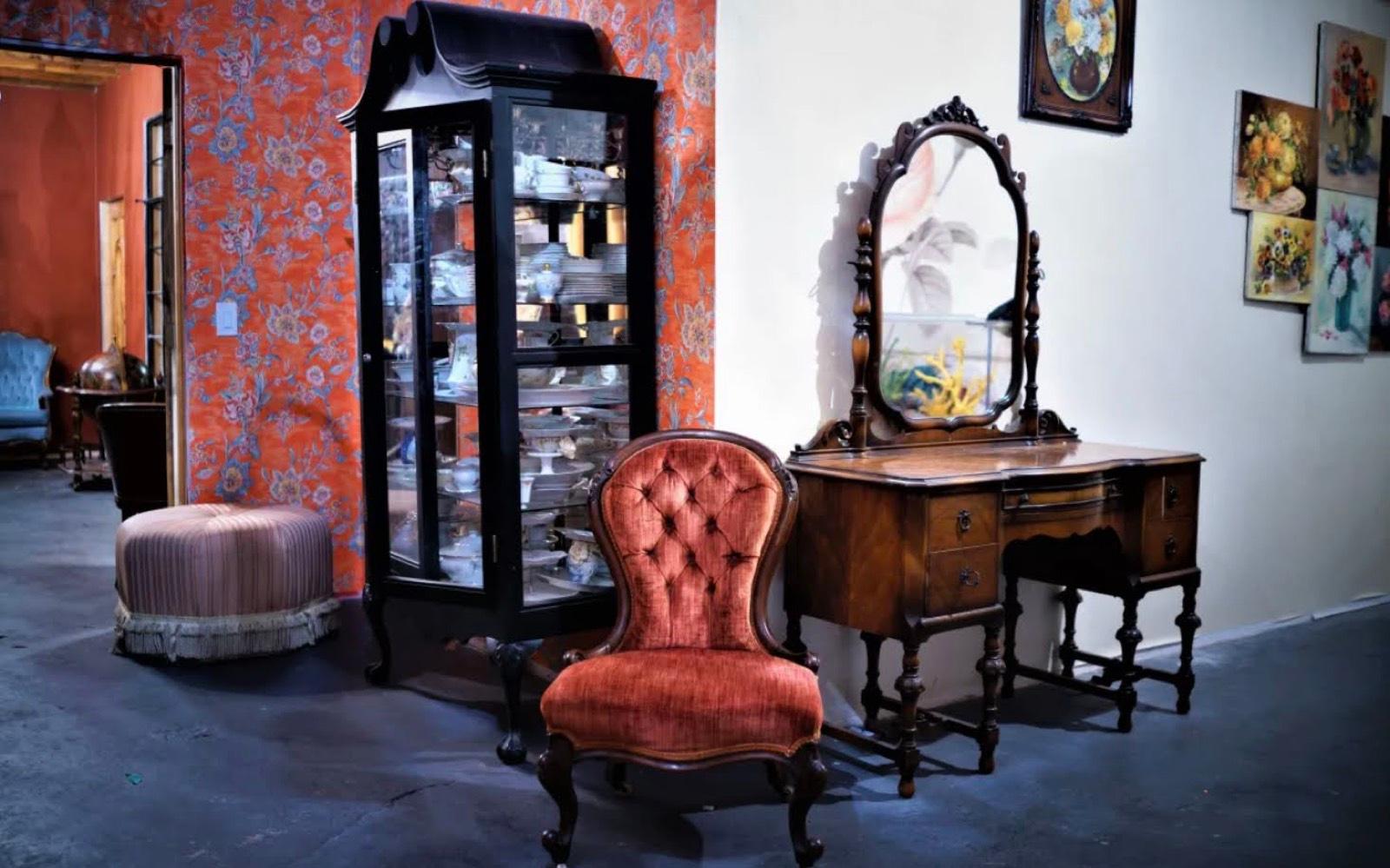 MJ'S Victorian Big Warehouse- — photo 9