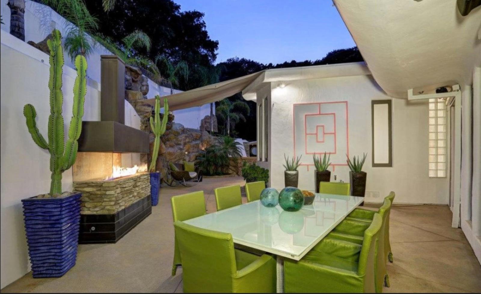 MJ's Wings Mansion — photo 9
