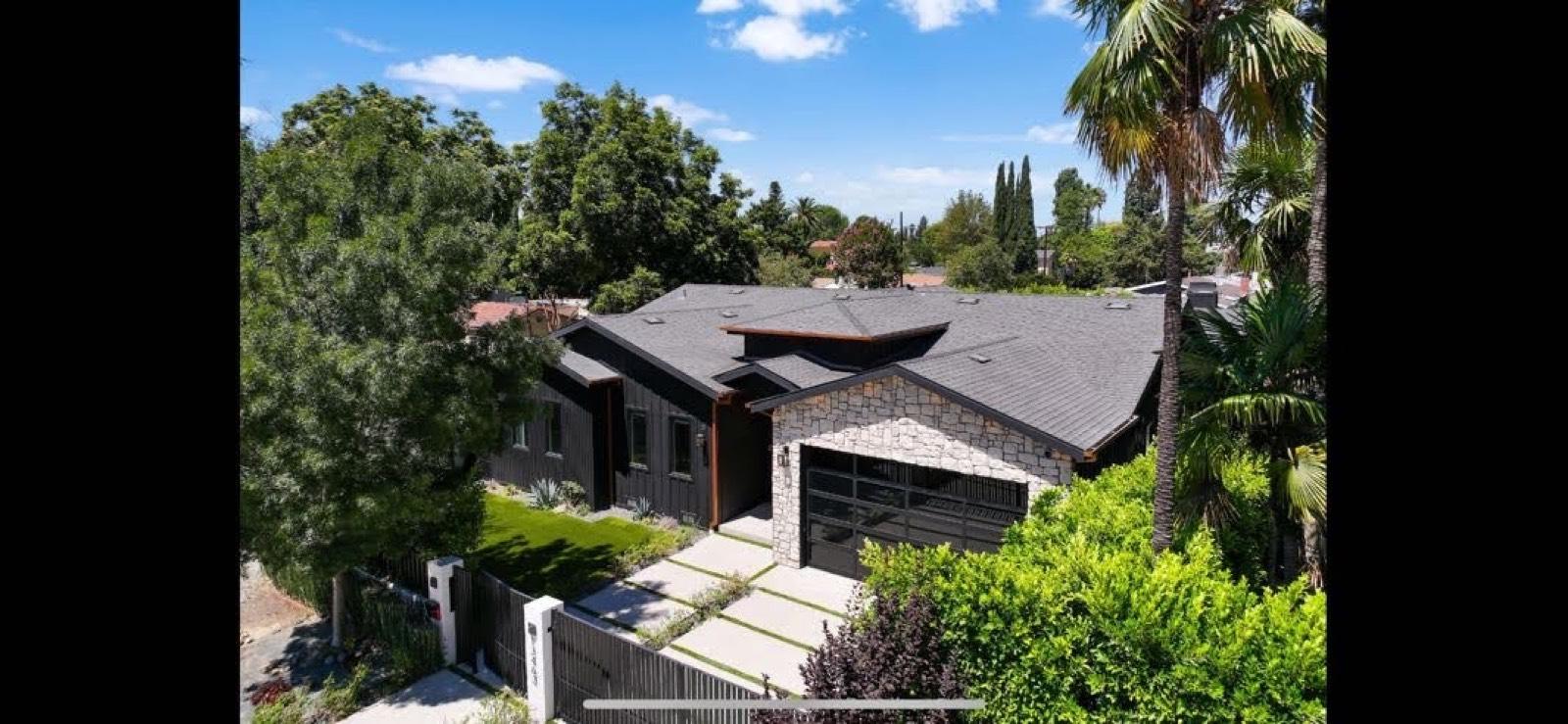 Mod Chandler Abode — photo 1