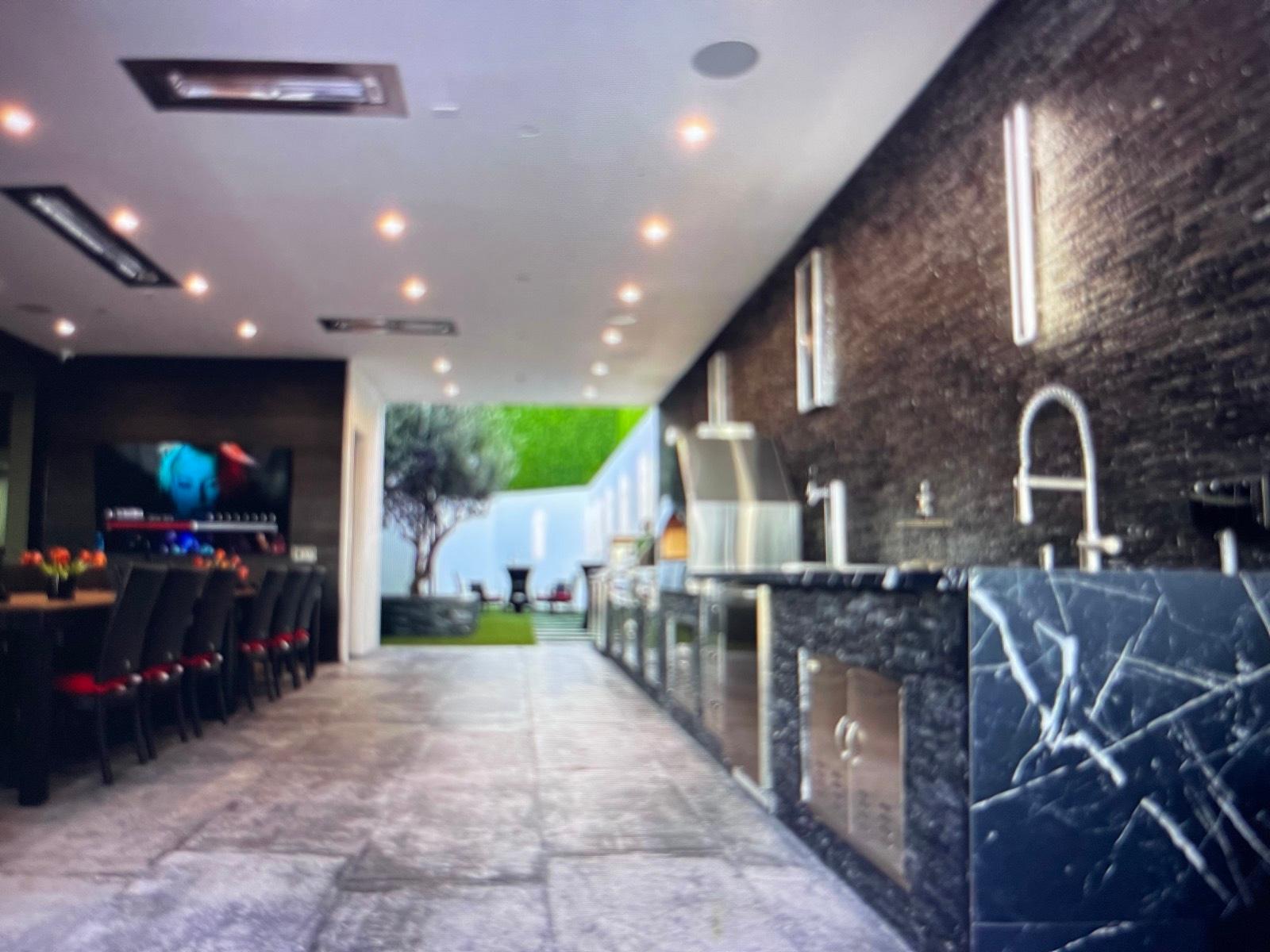 Mod hip Granada h mansion — photo 1