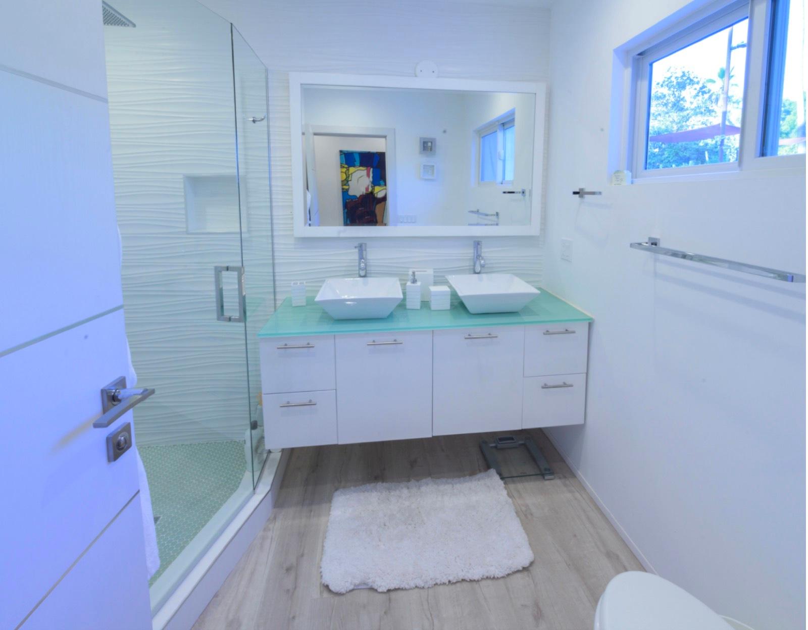 Modern Event Home — photo 11