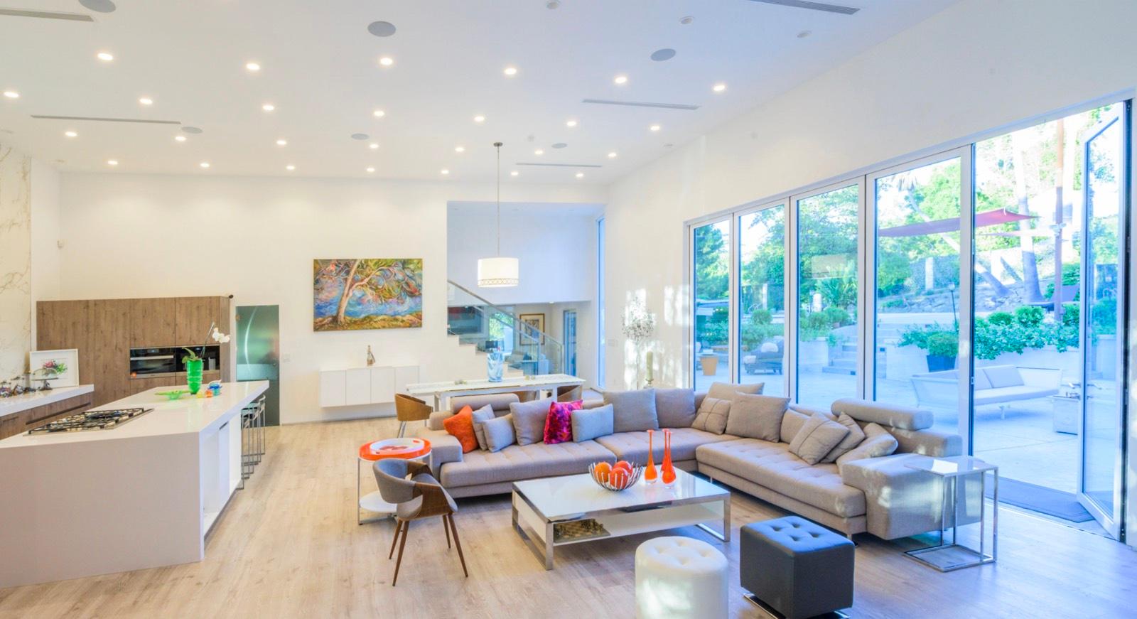 Modern Event Home — photo 12