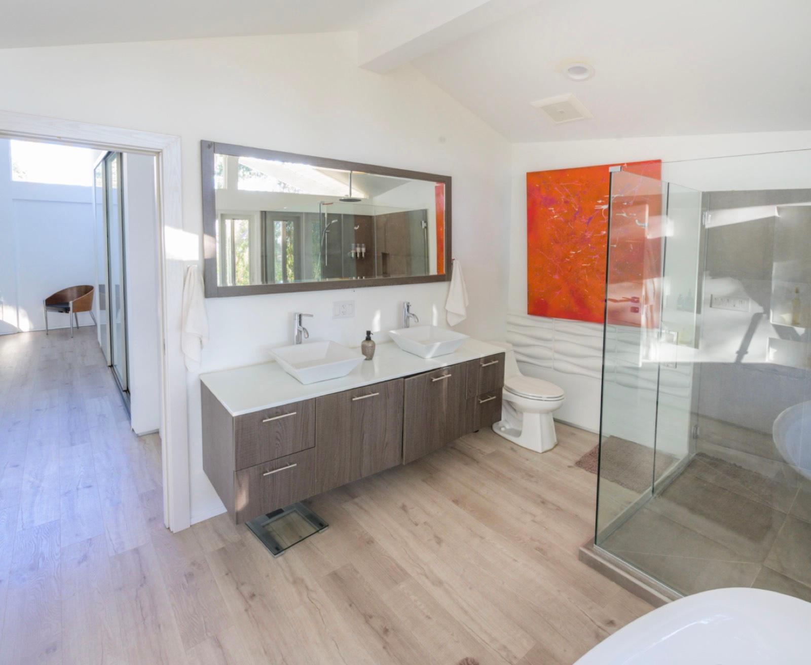 Modern Event Home — photo 6