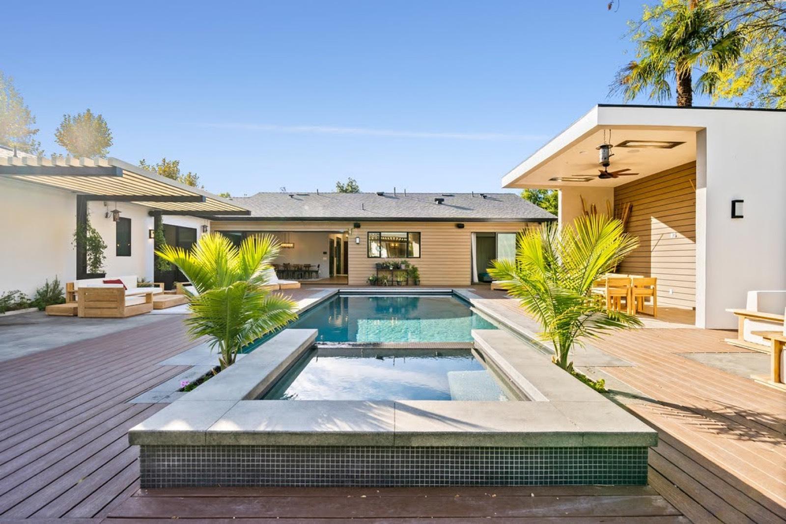Modern Farm House Wh Basketball court Movie Theater — photo 10