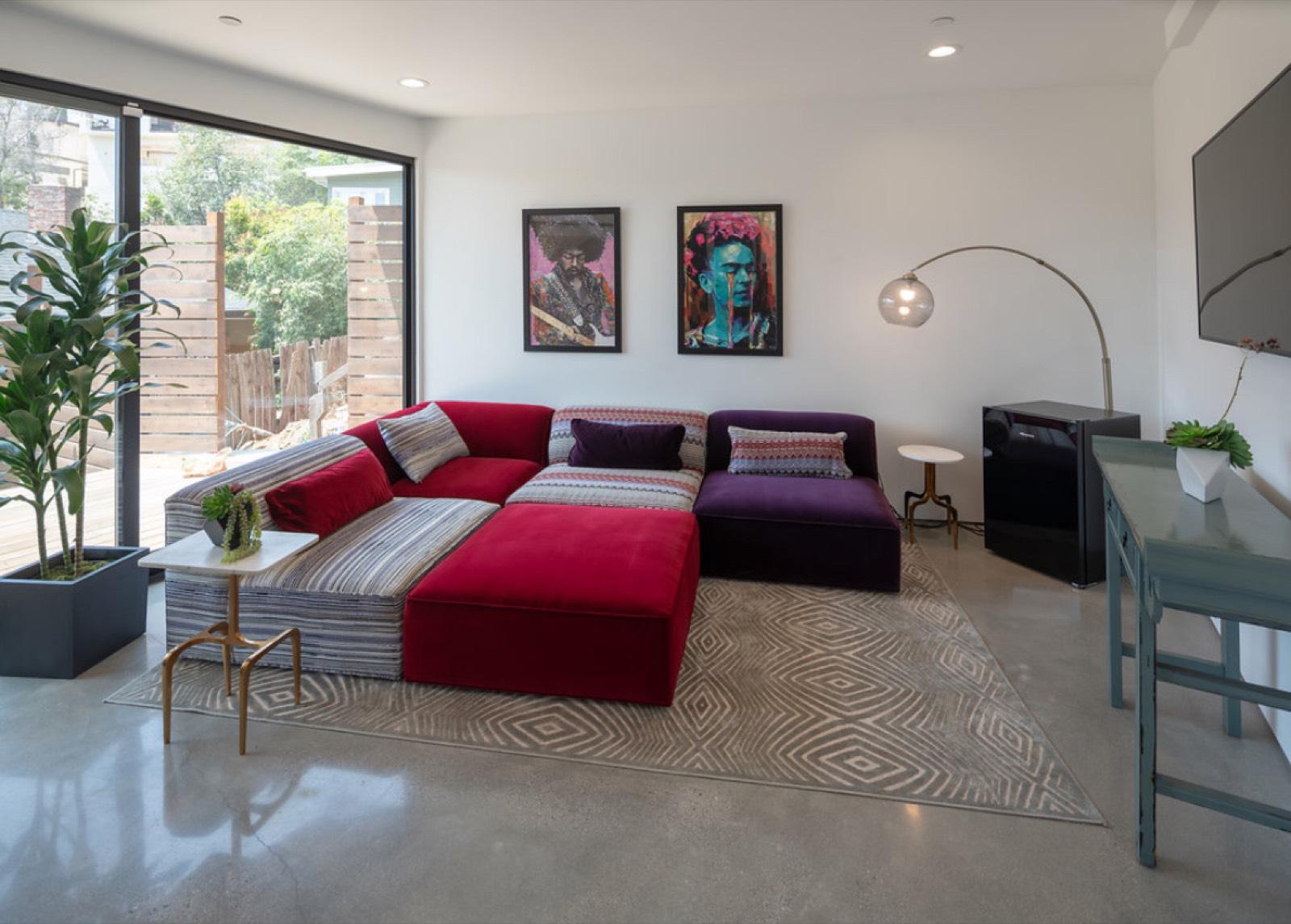 Modern hills bungalow — photo 1