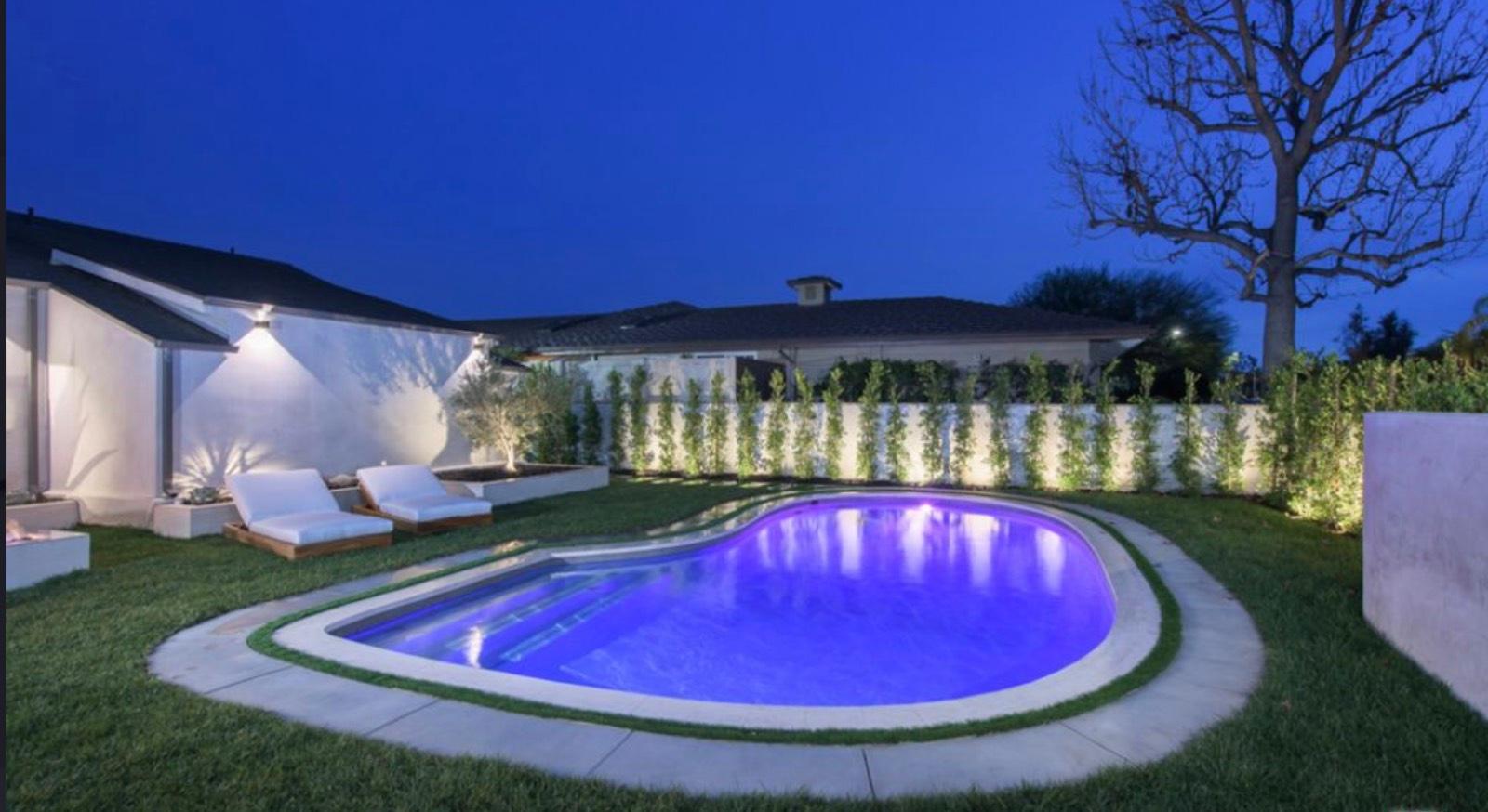 Modern Hollywood Lakeview — photo 10