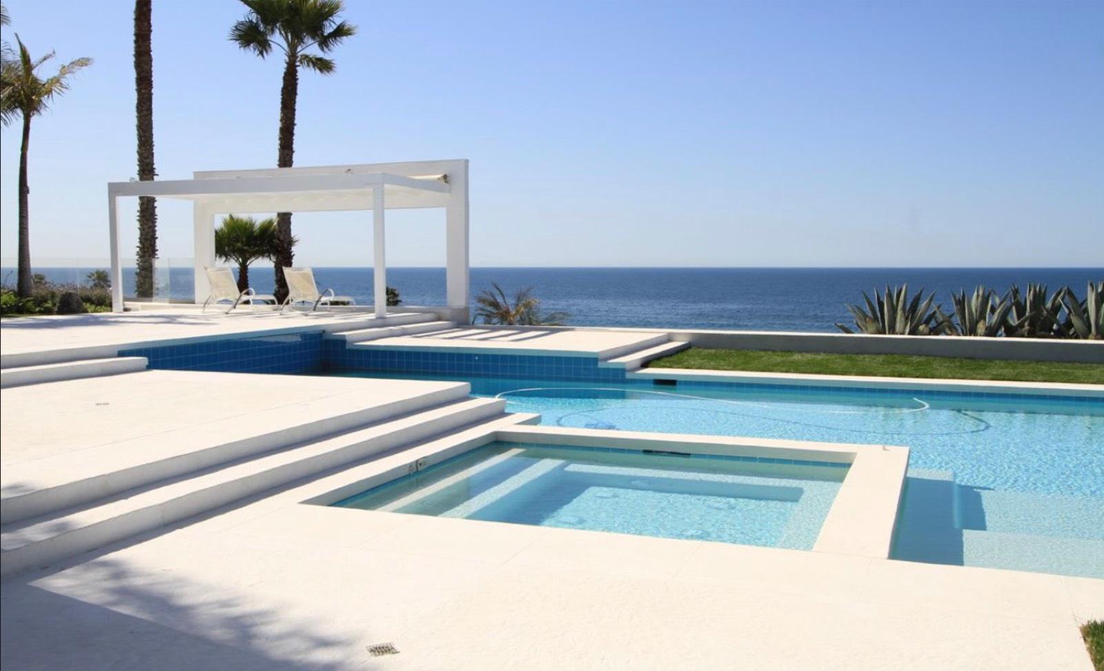 Modern Malibu White House — photo 10