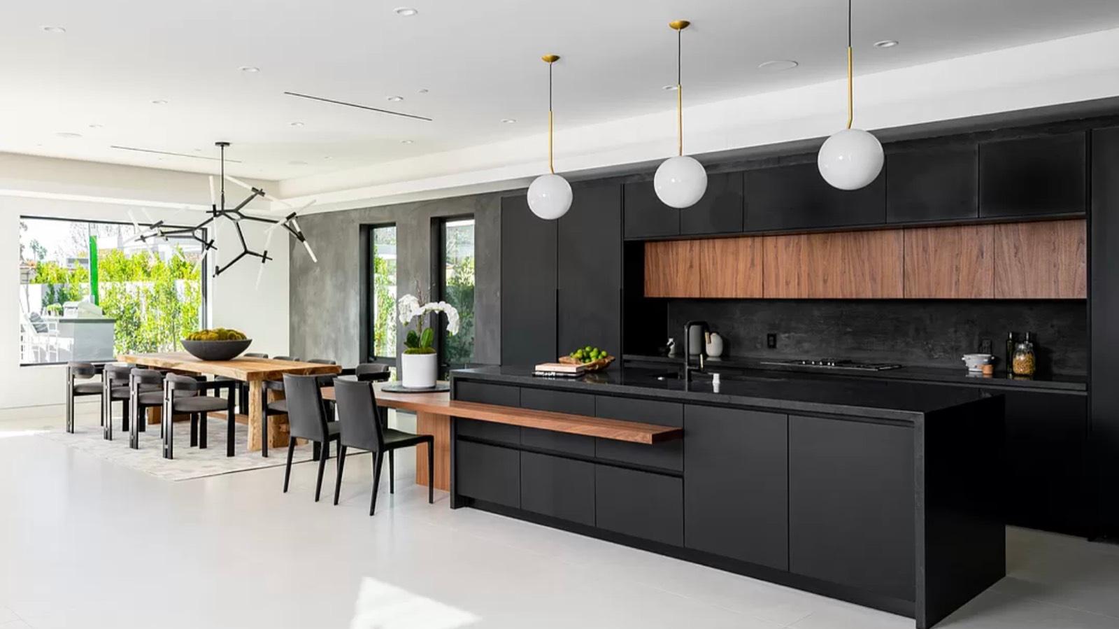 Modern Vista Home — photo 8