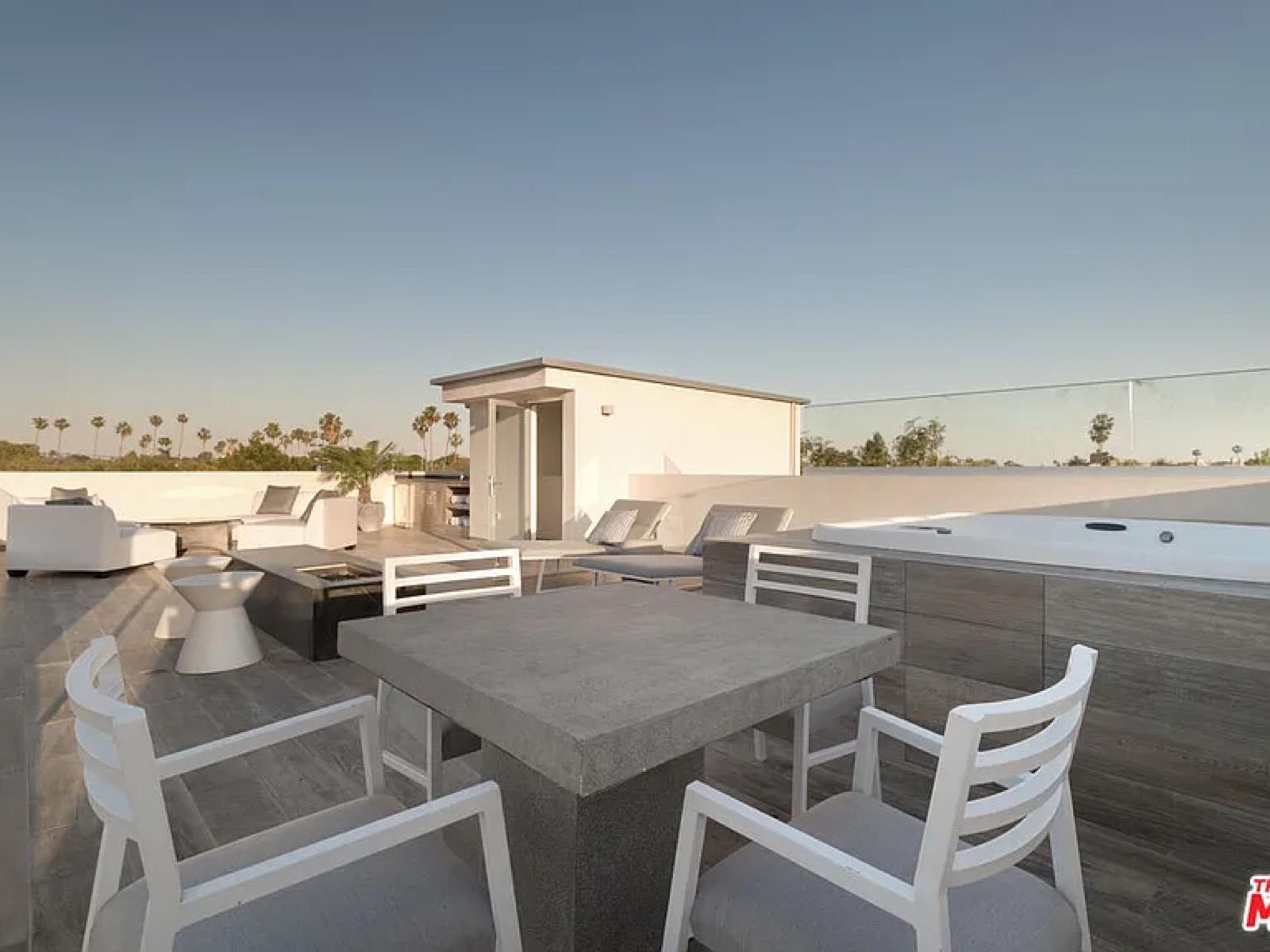 Modern Vista Home HW — photo 3
