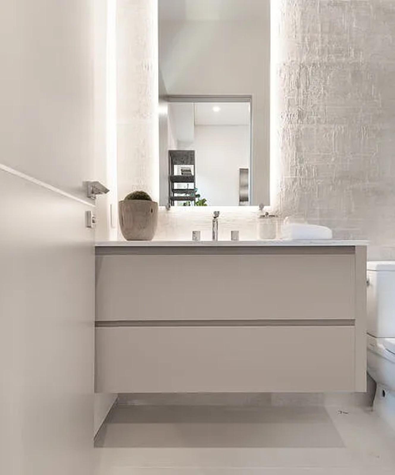 Modern Vista Home HW — photo 12
