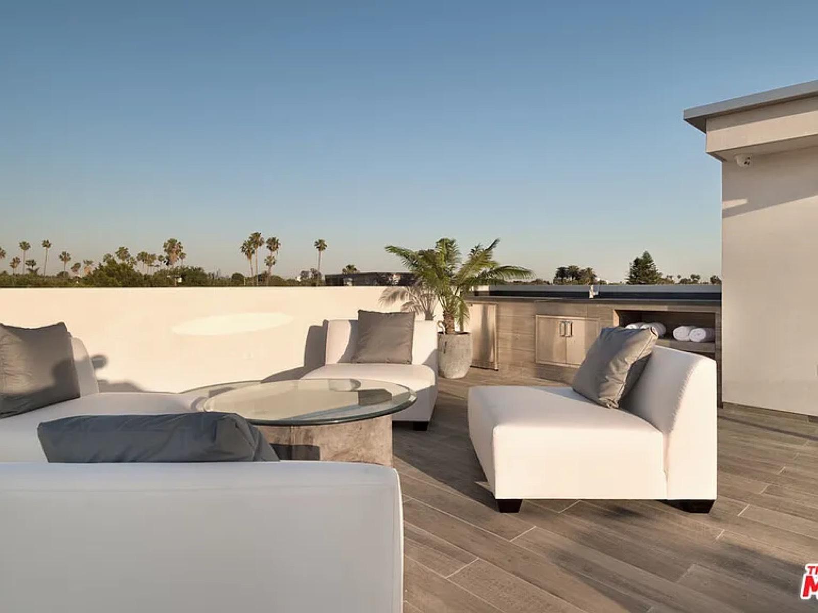 Modern Vista Home HW — photo 4