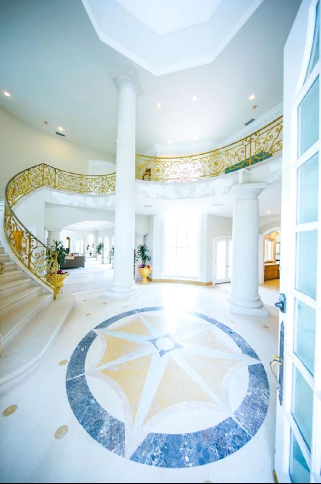 Mountain View Mansion — photo 6