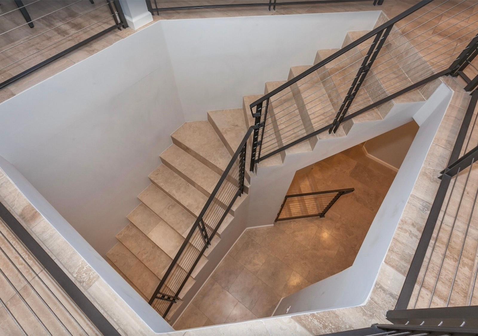 MR's White Classic Home — photo 9