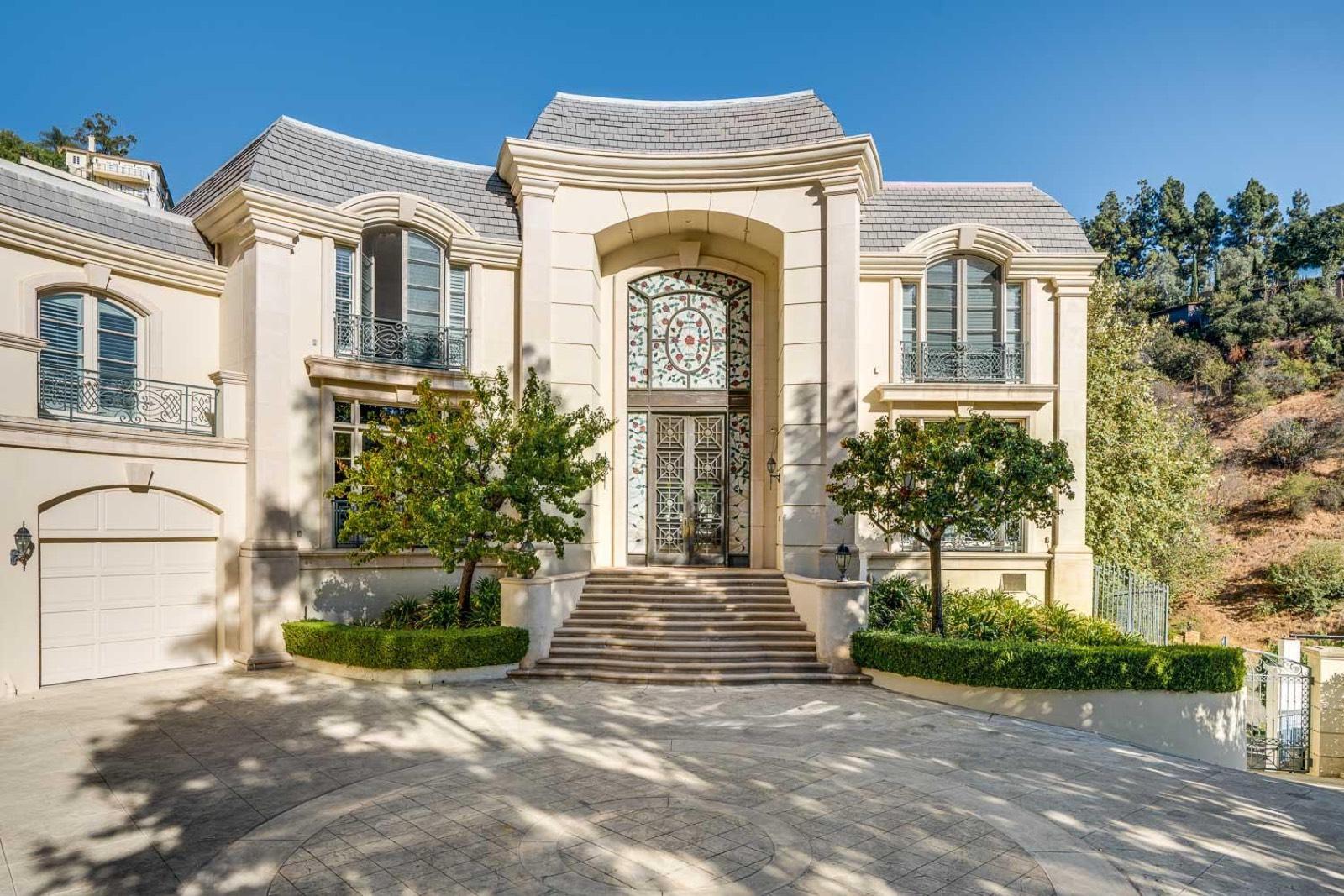 M's Bel Air Mansion — photo 2