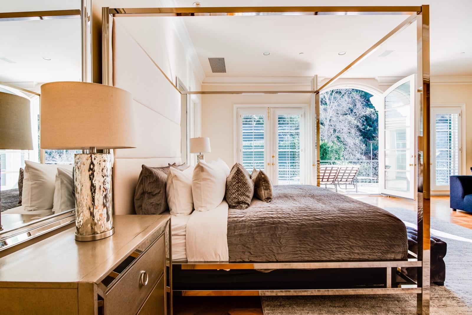 M's Bel Air Mansion — photo 12