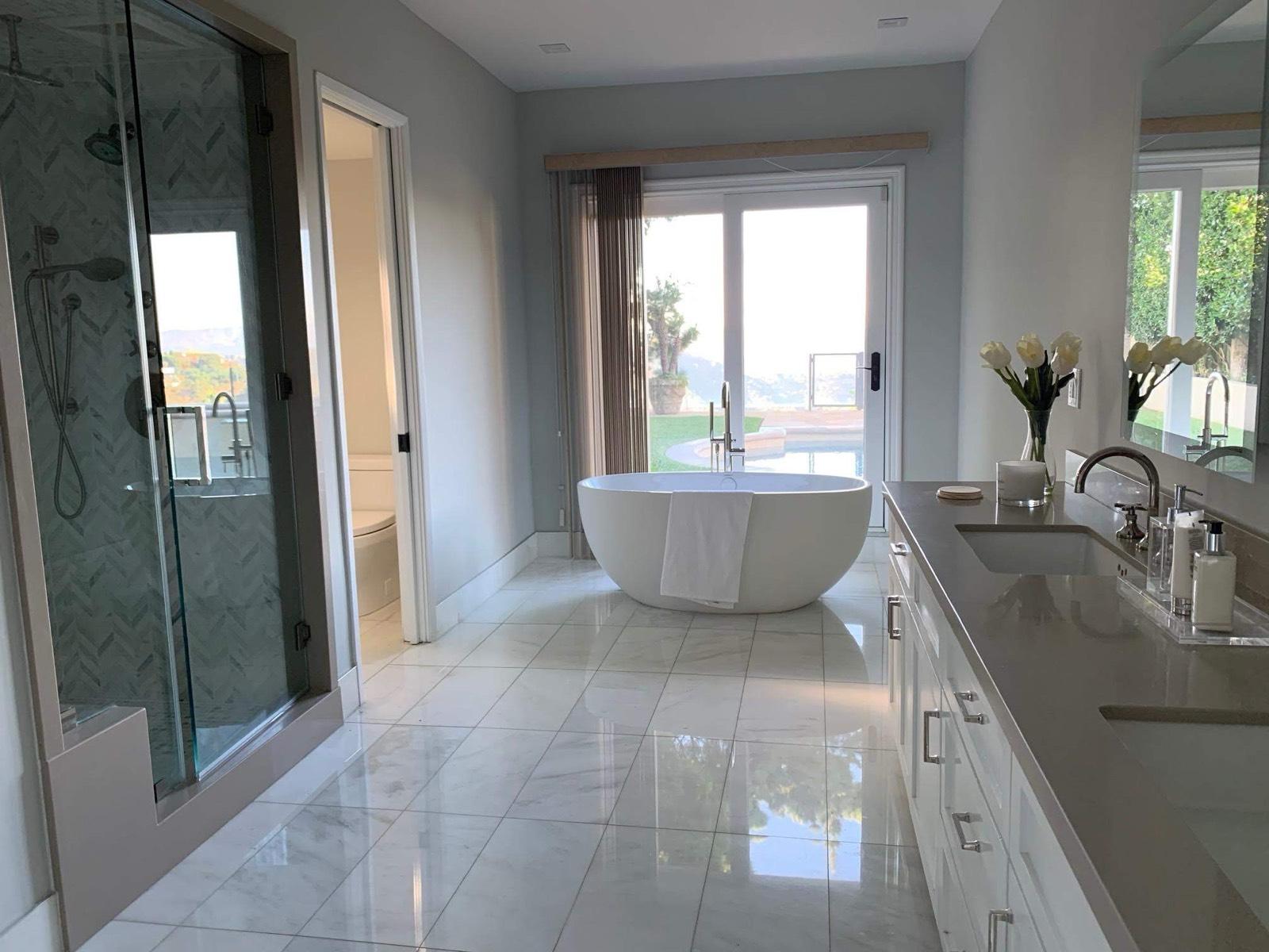 M's Beverly Hills View — photo 12