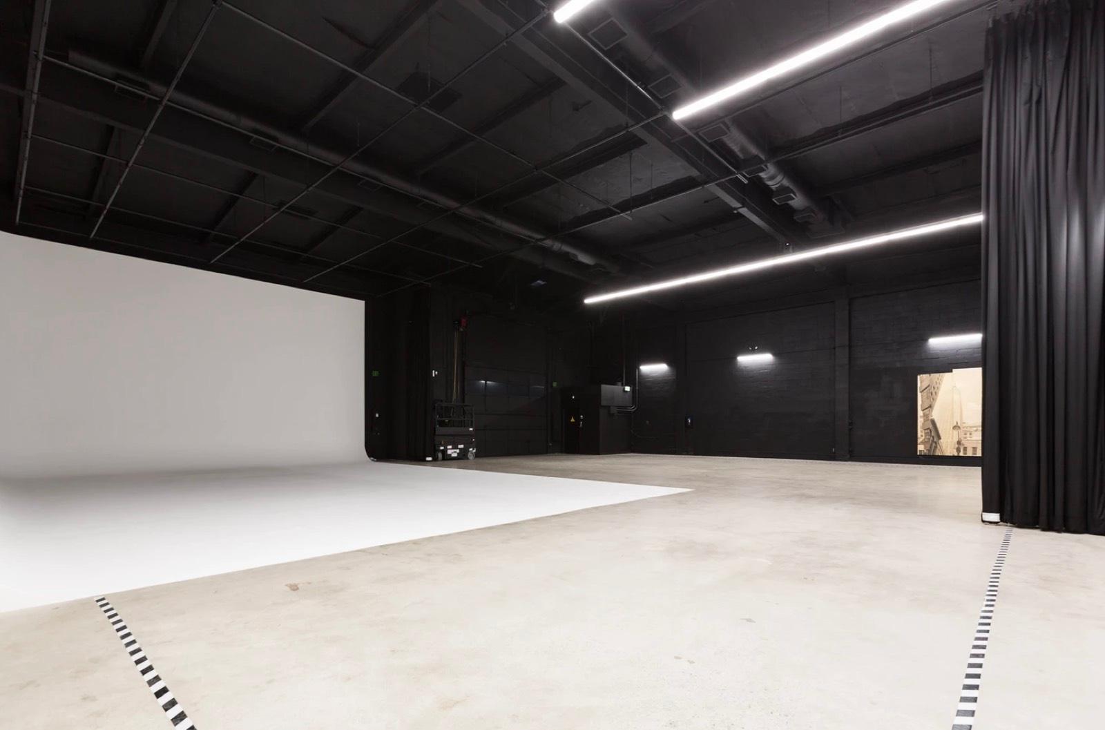 M's Box Warehouse — photo 8