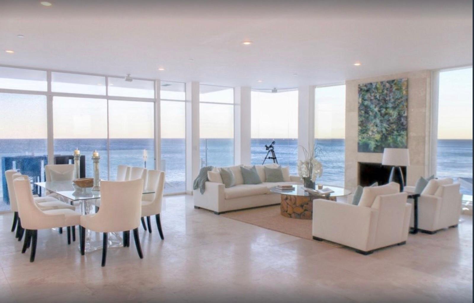 M's Bright Beachfront Property — photo 6
