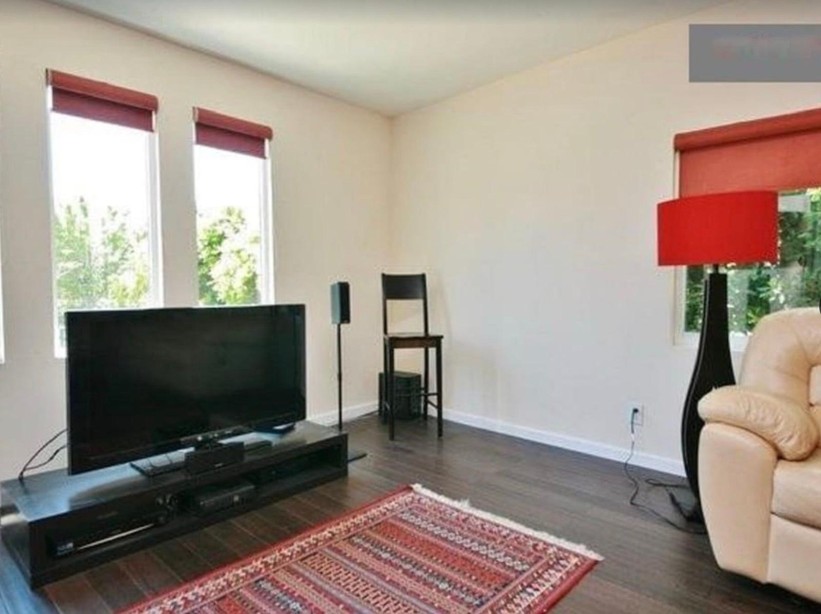 M's California Colorful Bungalow — photo 6