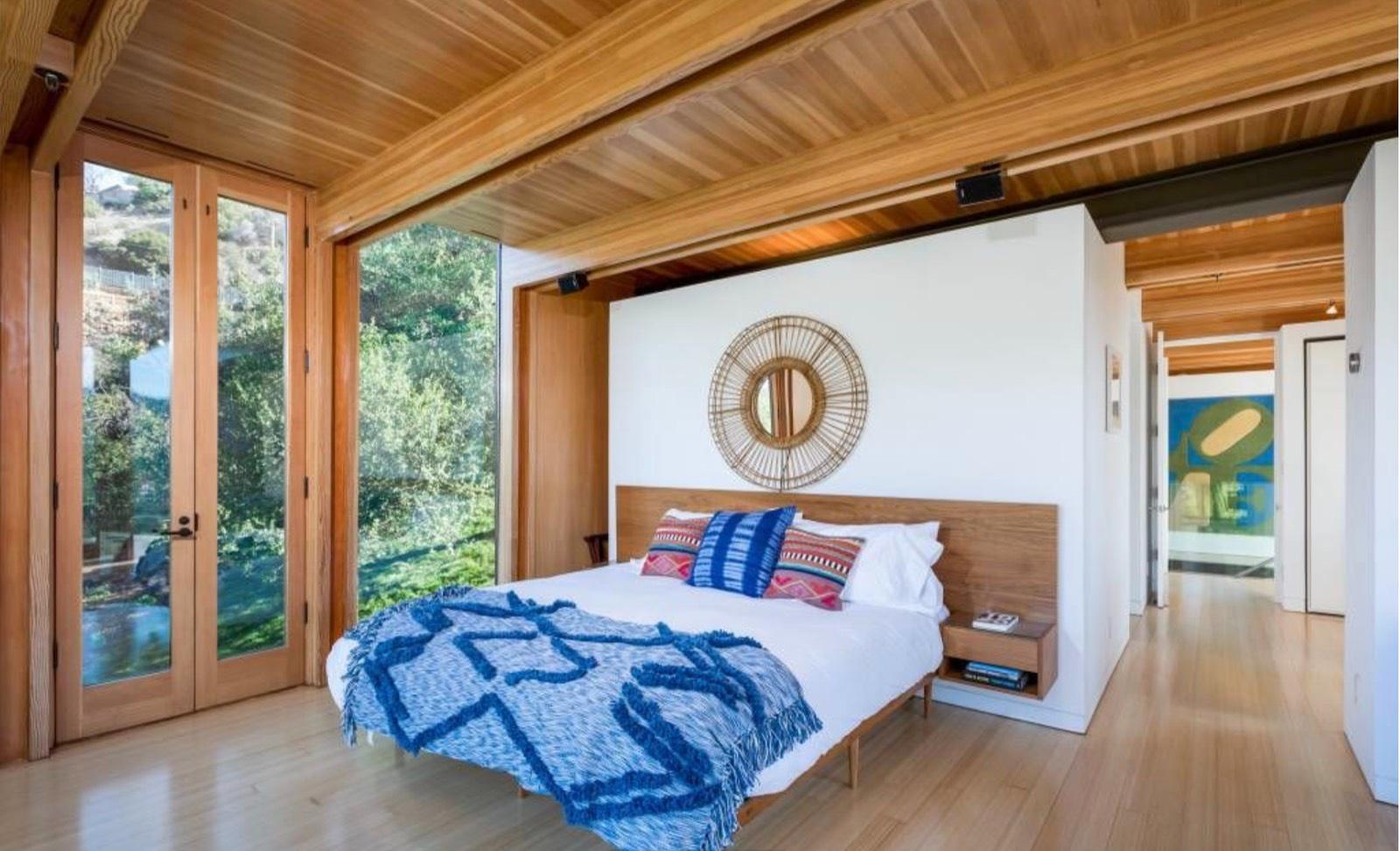 M's Hills Crate House — photo 12
