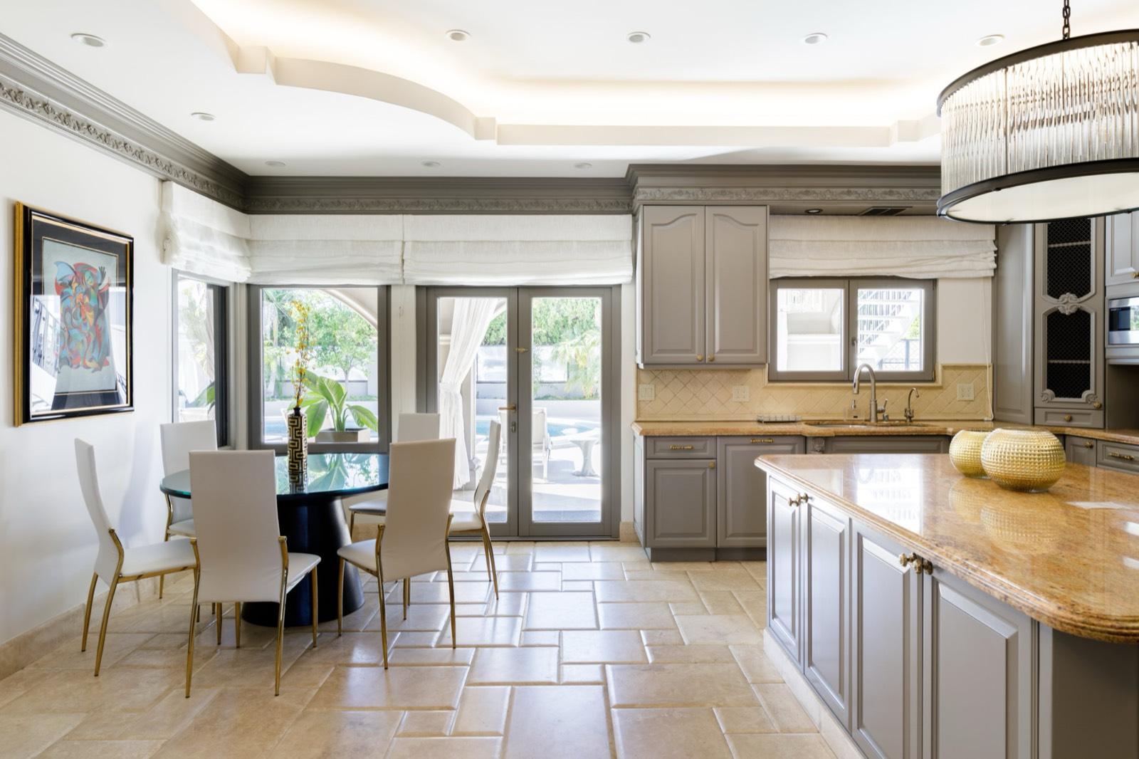 M's Hollywood Glam Home — photo 2