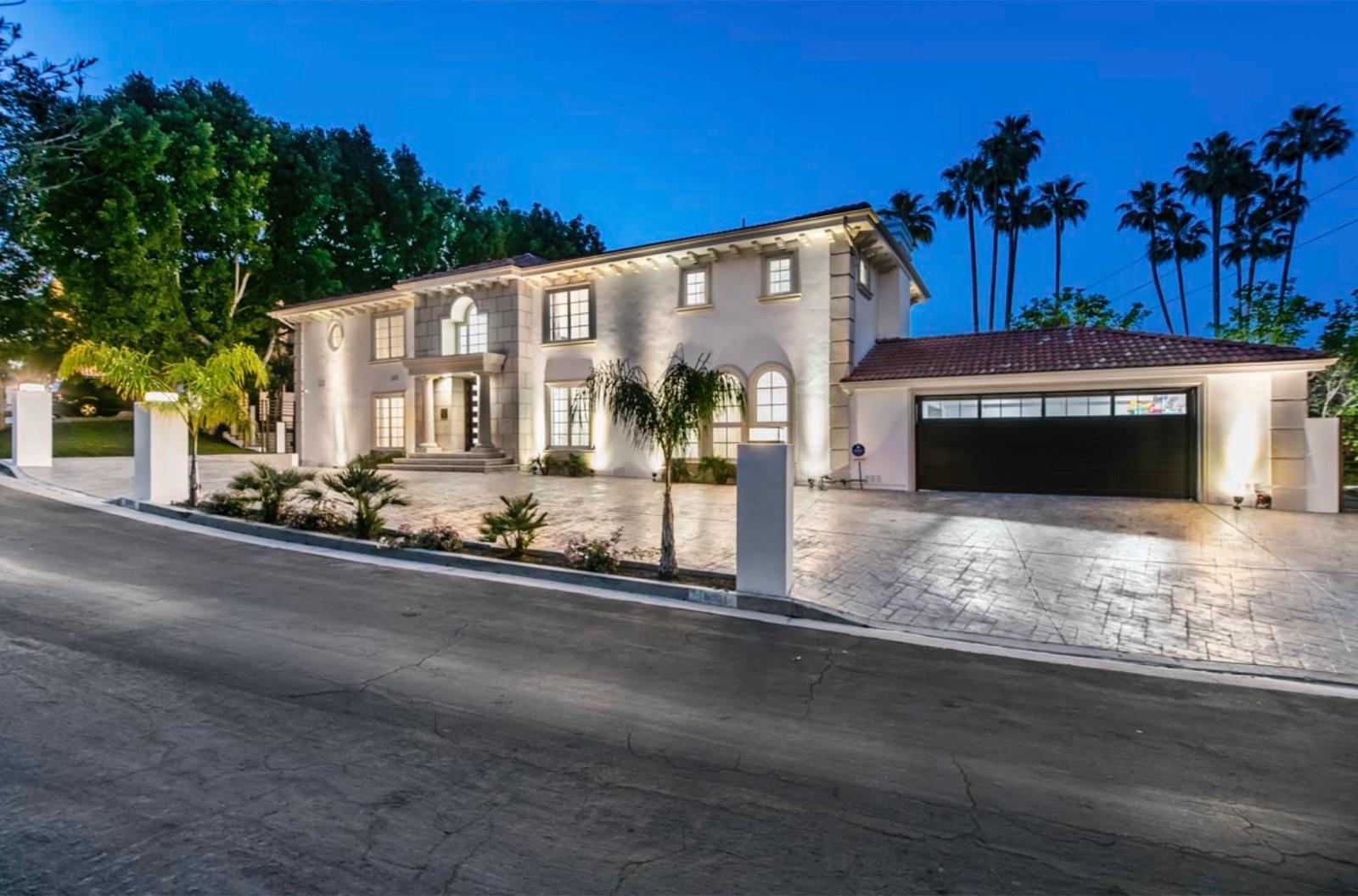 M's Majestic Mansion — photo 1