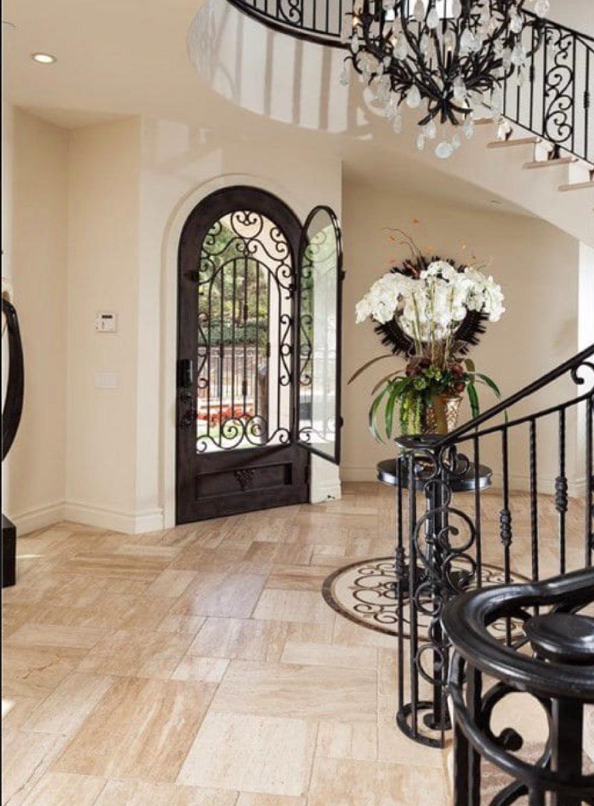 M's Orange County Mansion — photo 6