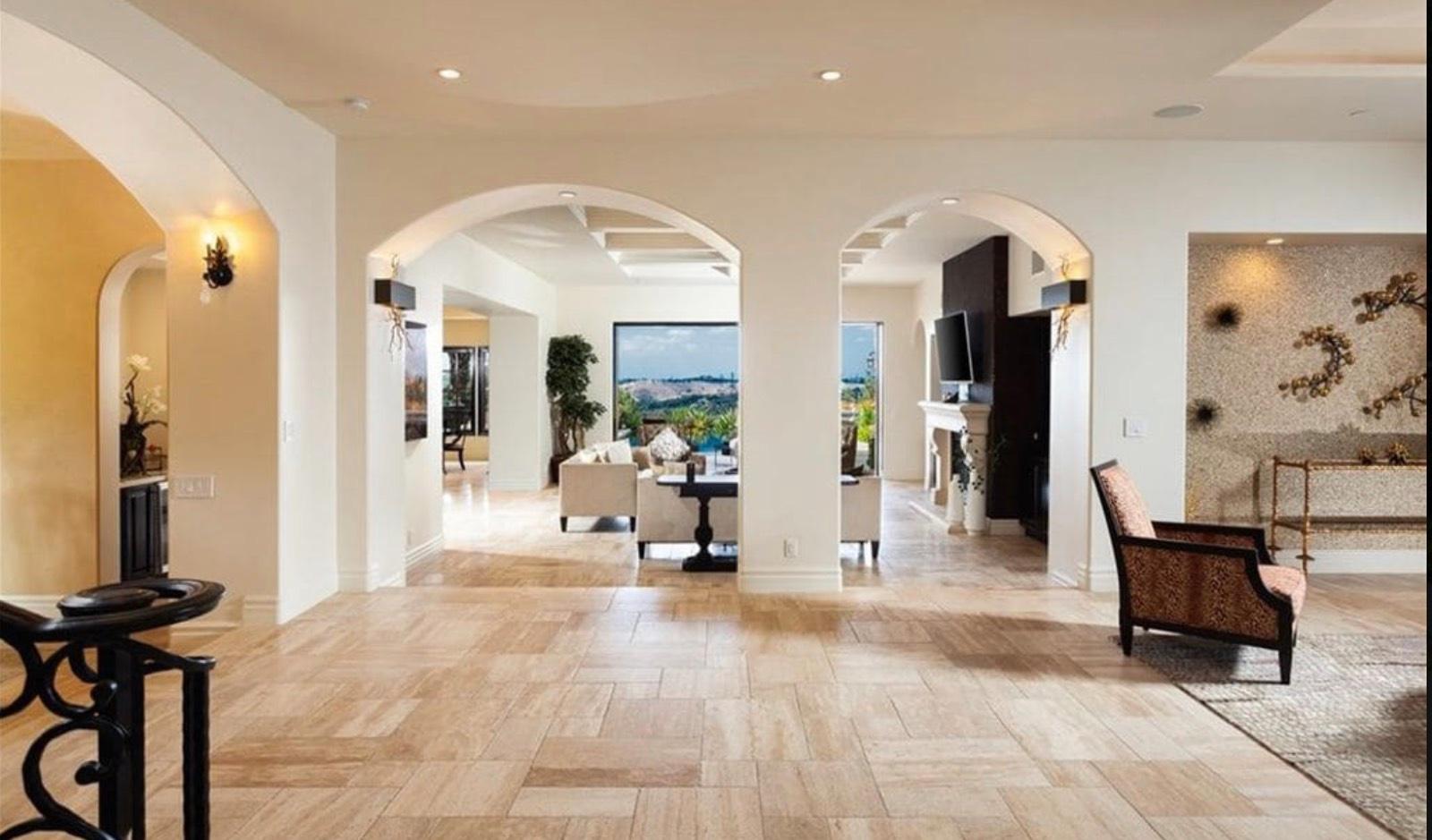 M's Orange County Mansion — photo 10