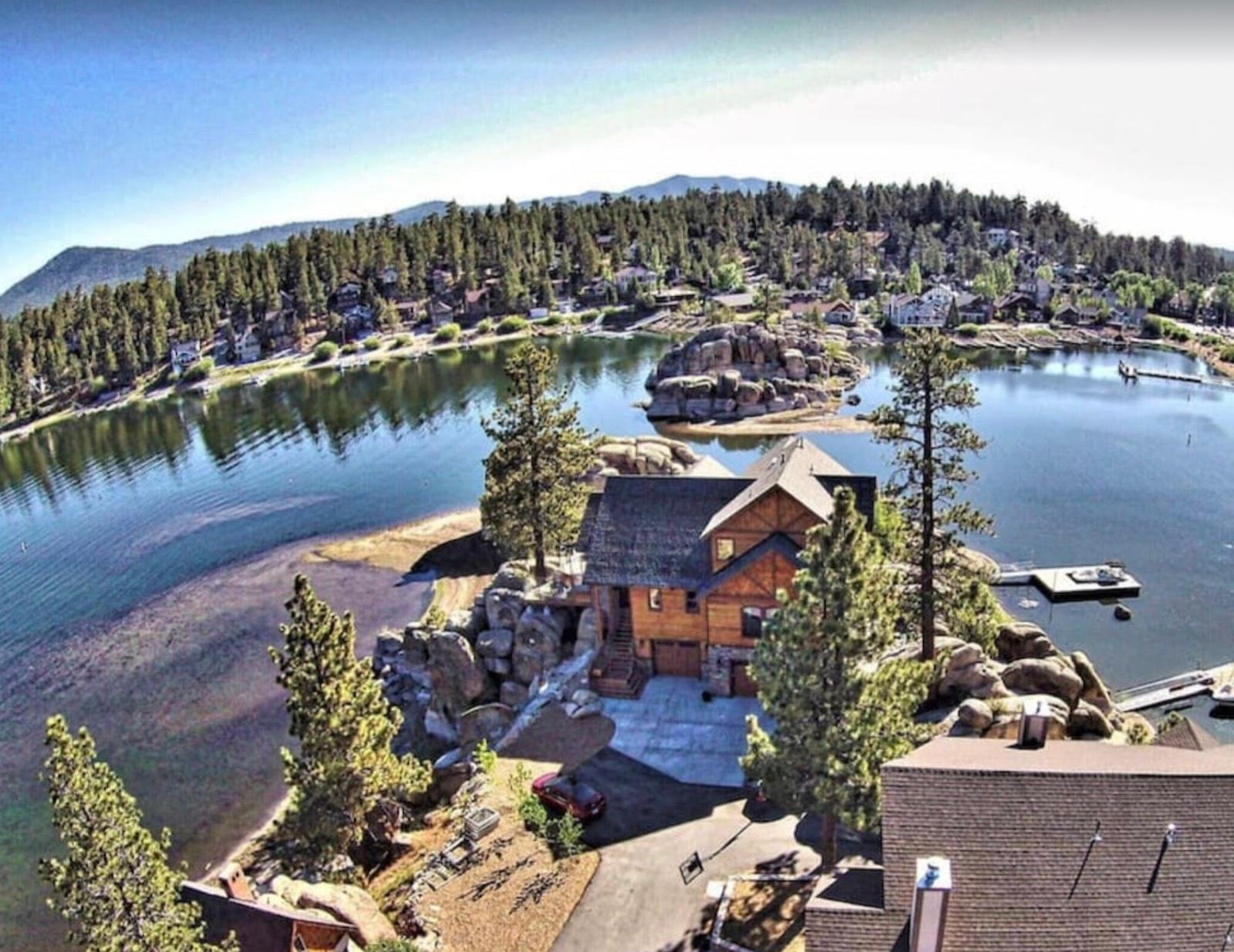 M's Rock Lake Estate — photo 2
