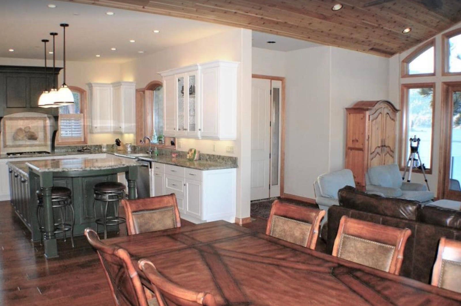 M's Rock Lake Estate — photo 11