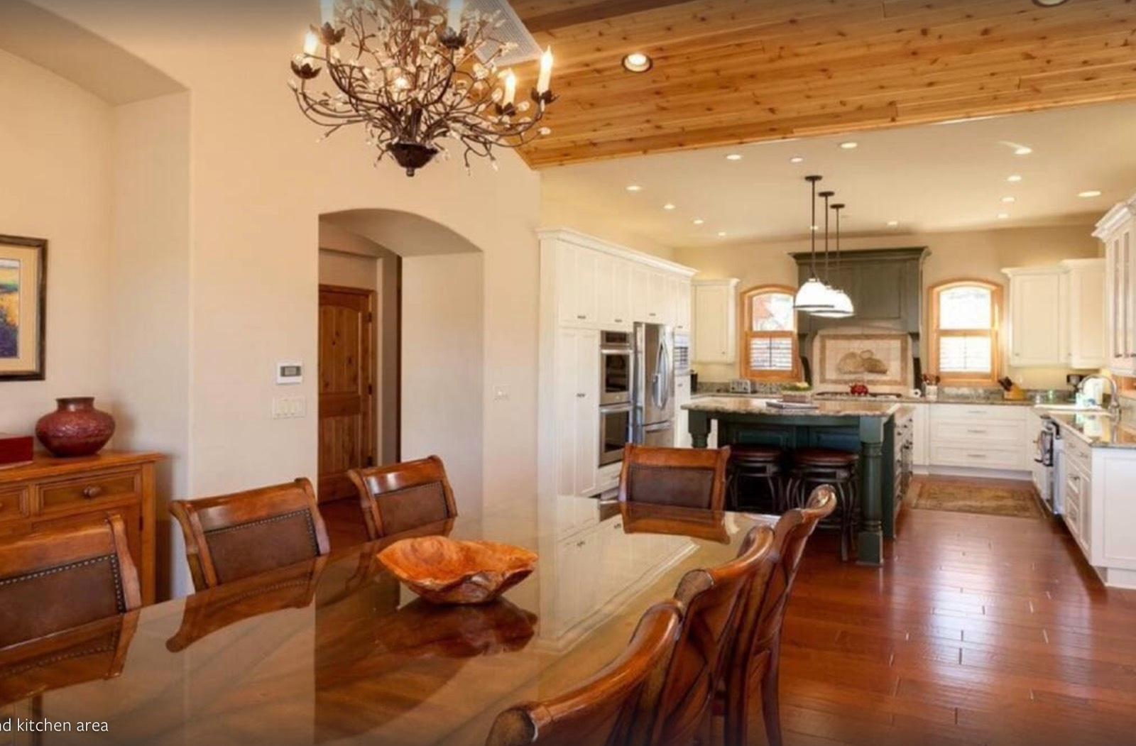 M's Rock Lake Estate — photo 10