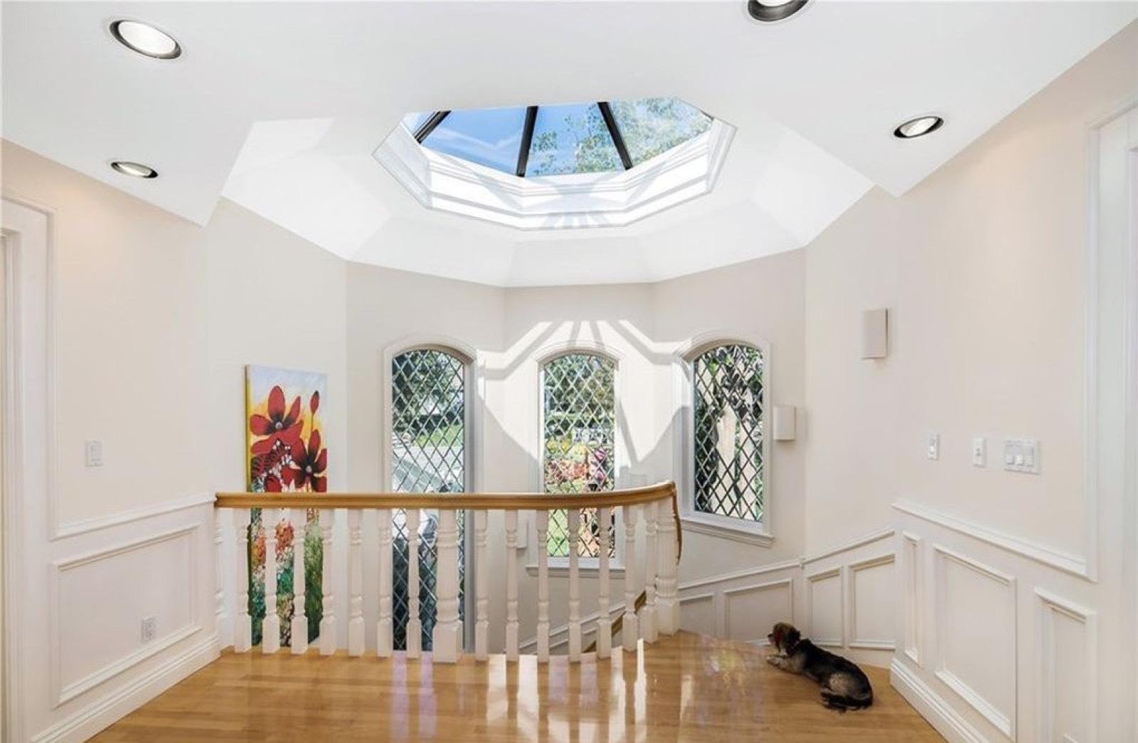 M's Traditional Ranch Mansion Estate — photo 9