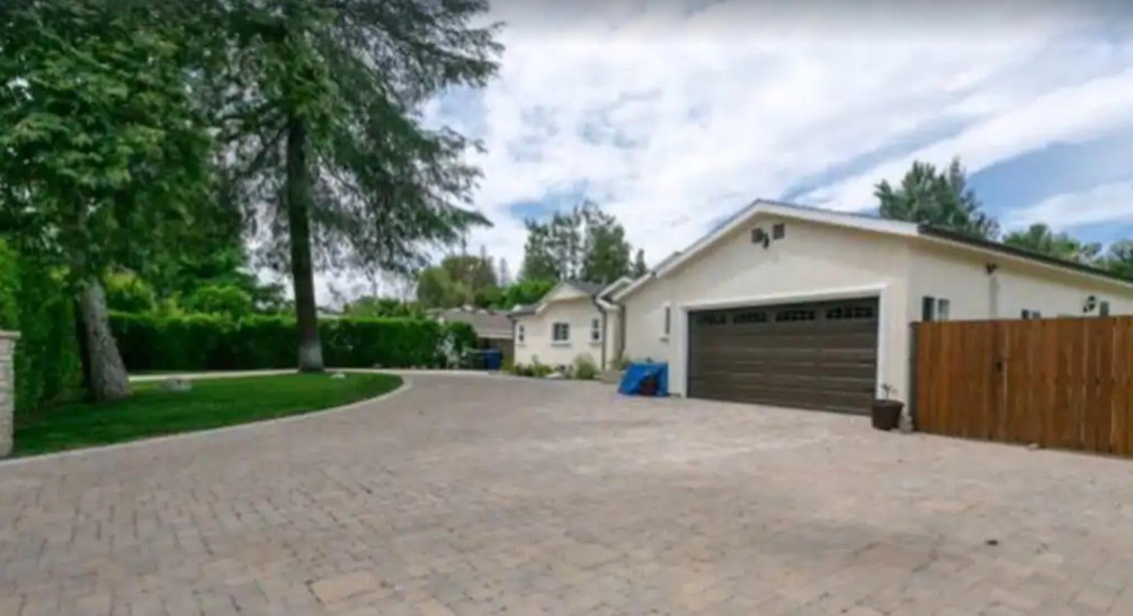 M's Valley Traditional Home — photo 3