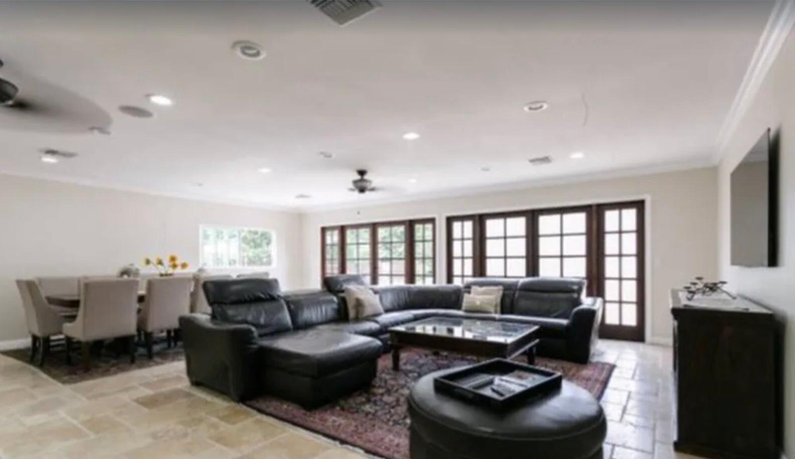 M's Valley Traditional Home — photo 8