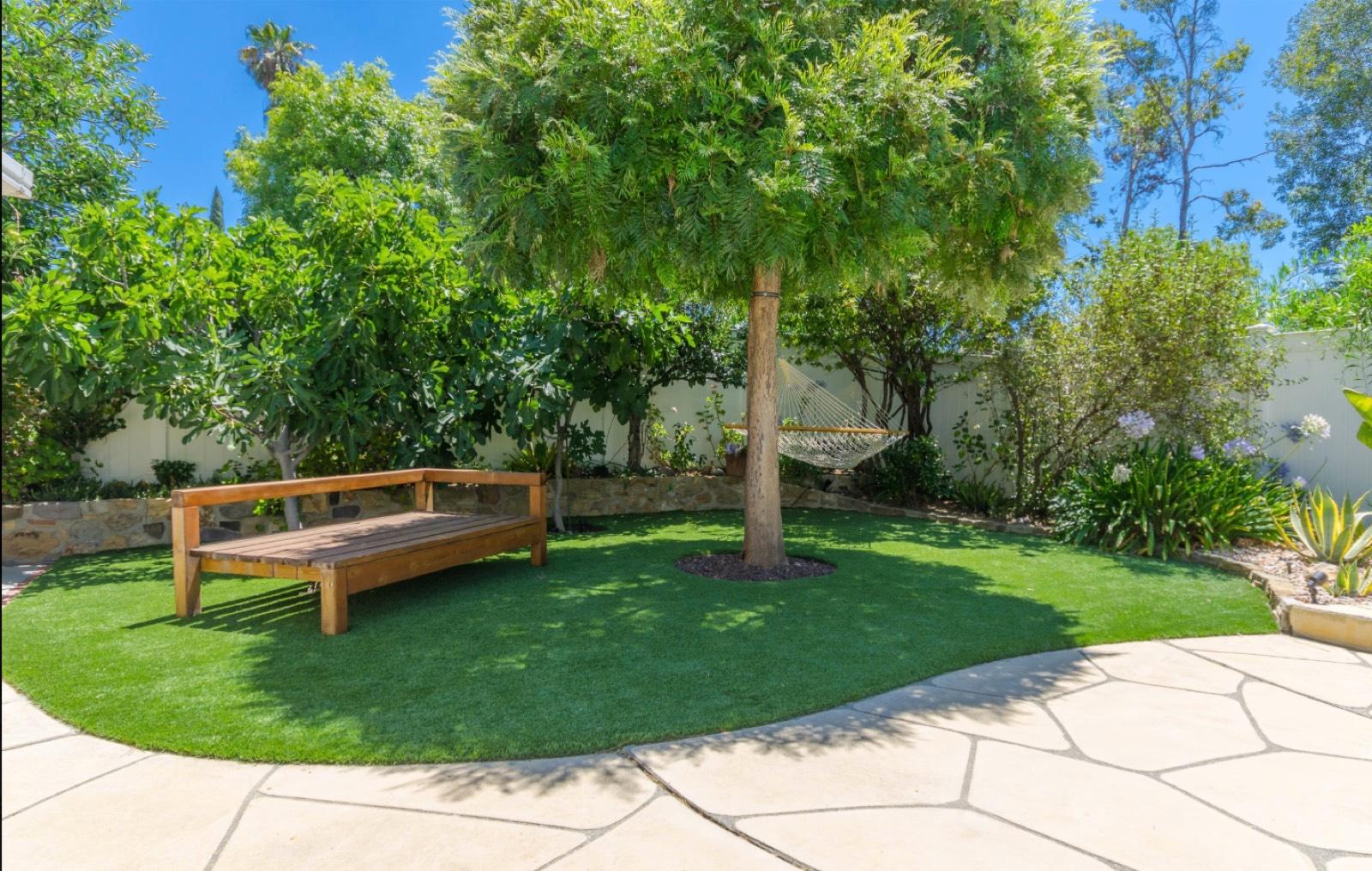 M's Woodland Hills Mod House — photo 3