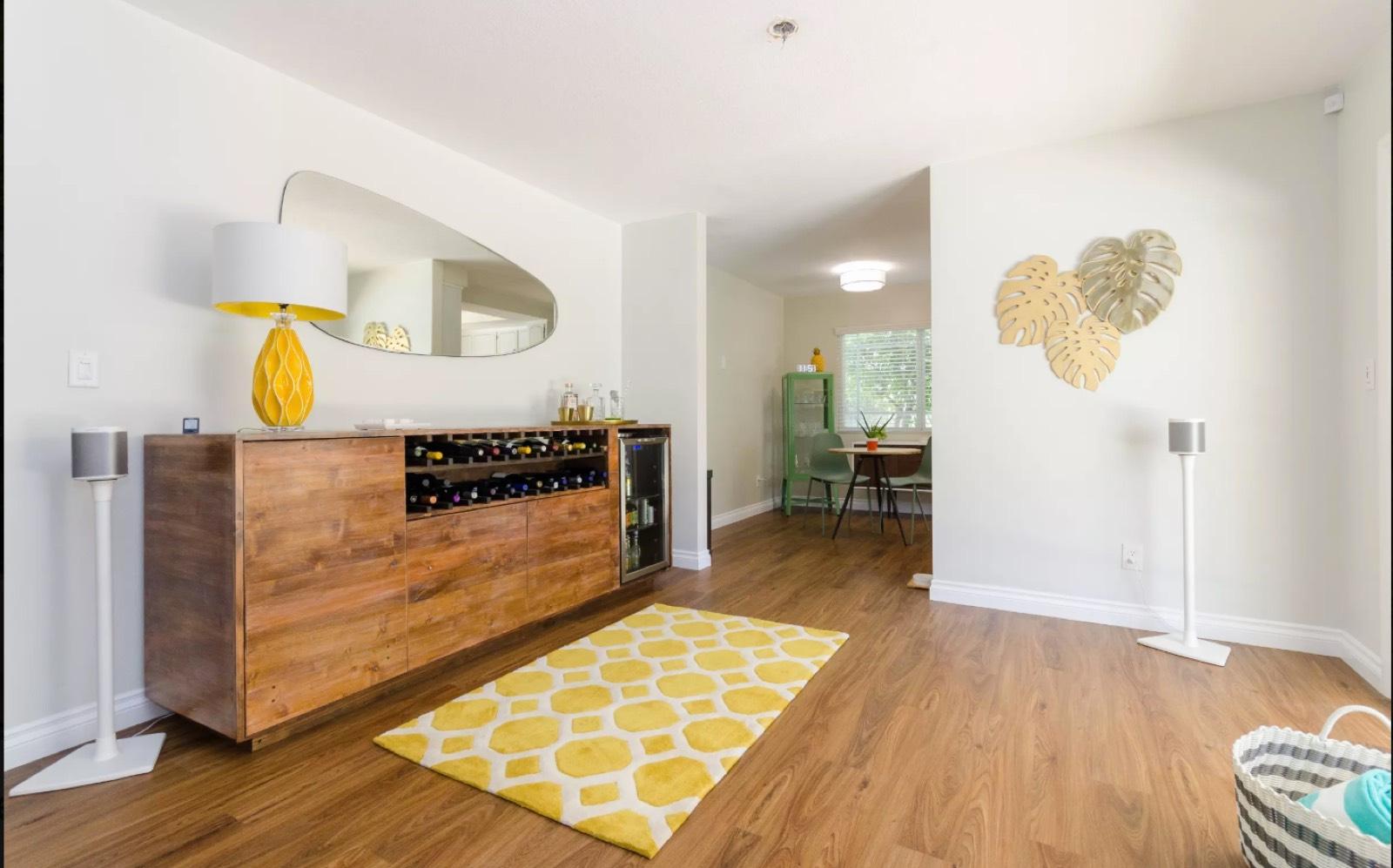 M's Woodland Hills Mod House — photo 7