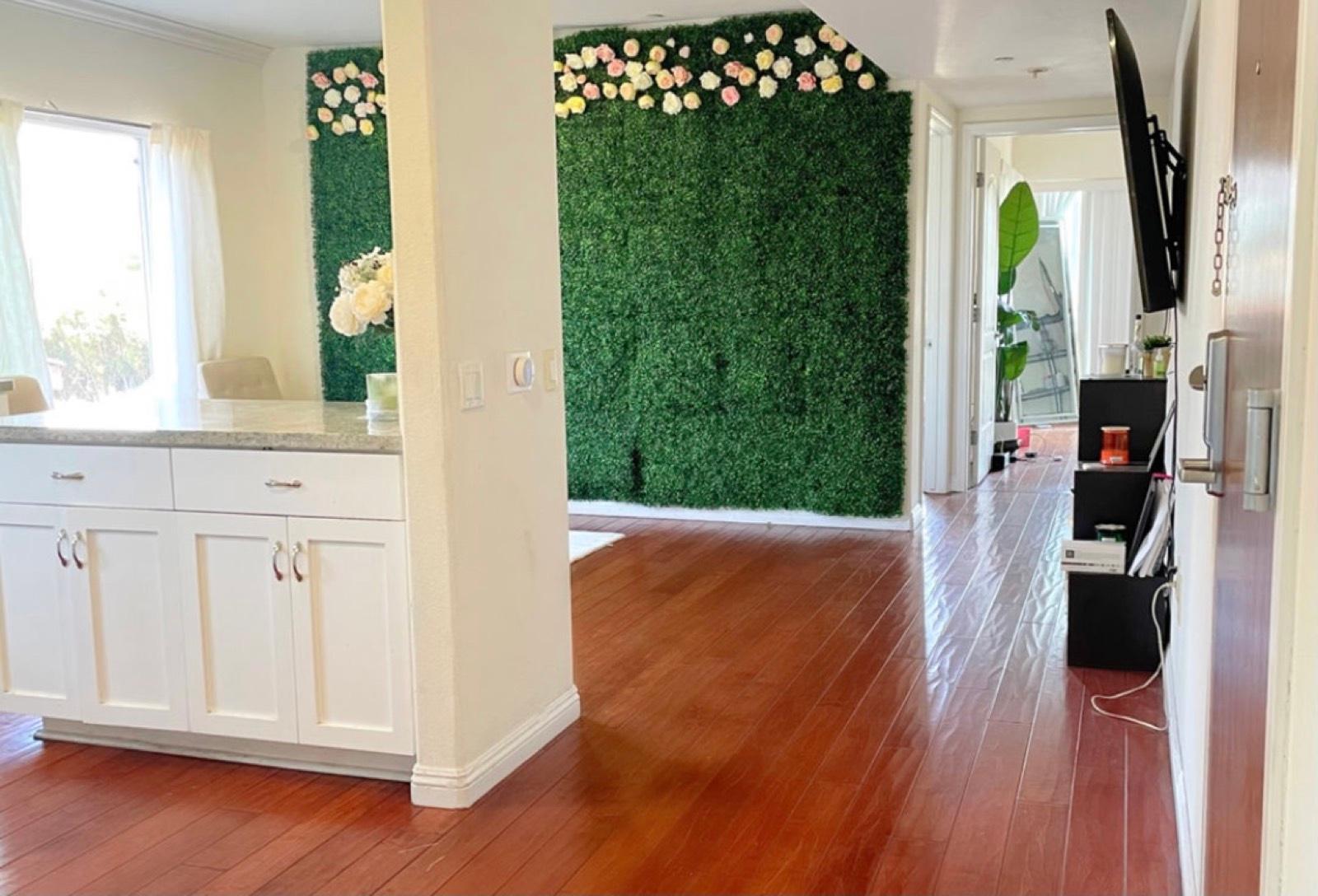 MT’s LA Townhome Loft — photo 3