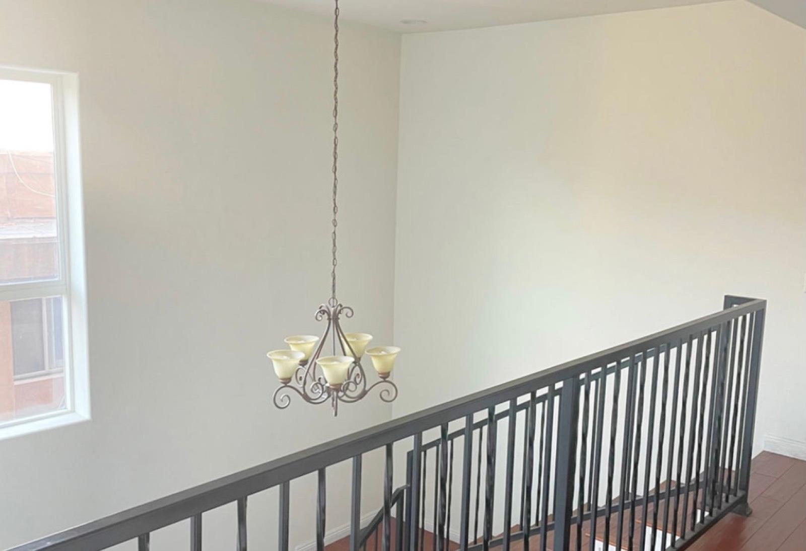 MT’s LA Townhome Loft — photo 6