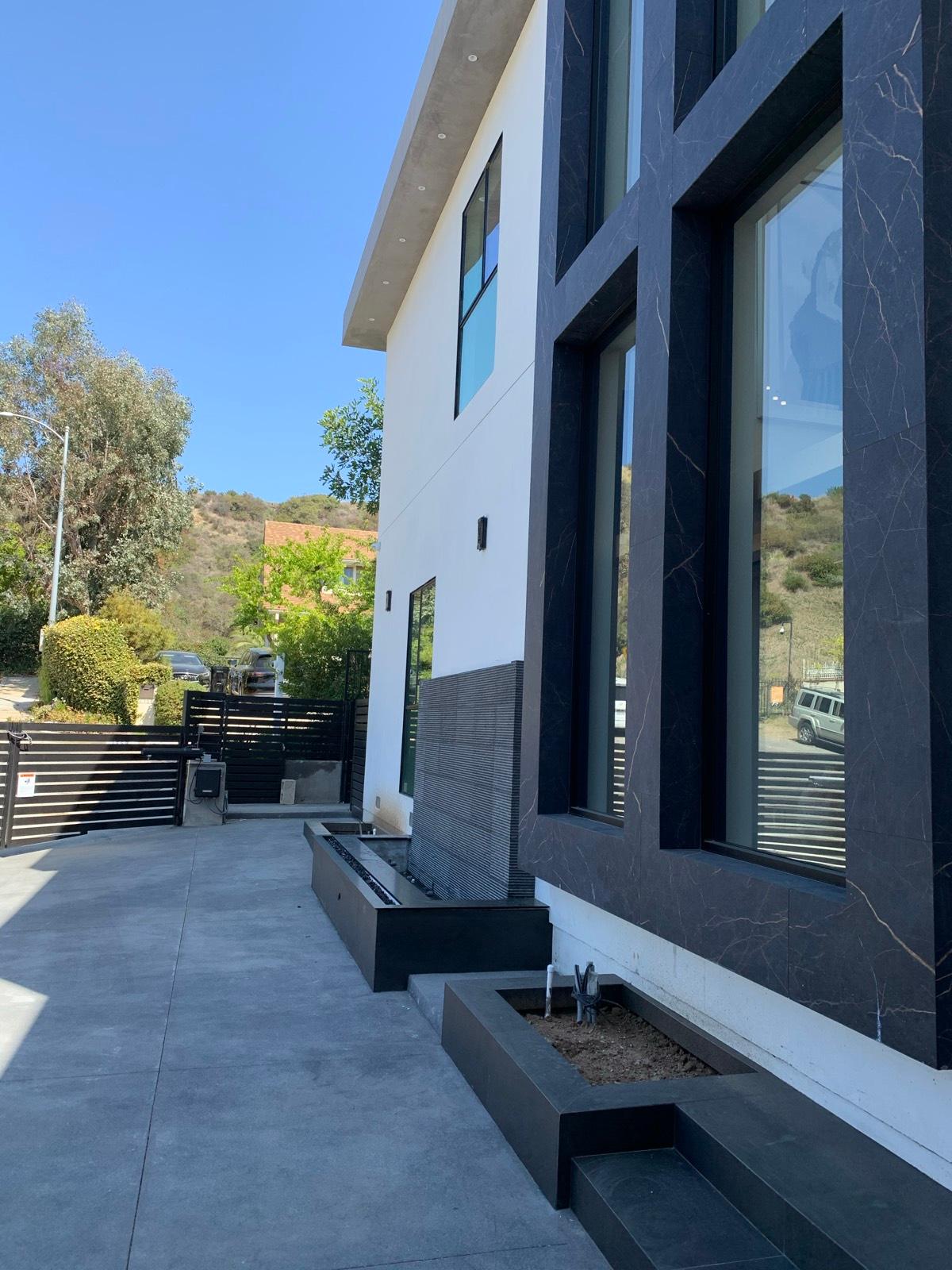MY's Bright Modern Comfort — photo 5