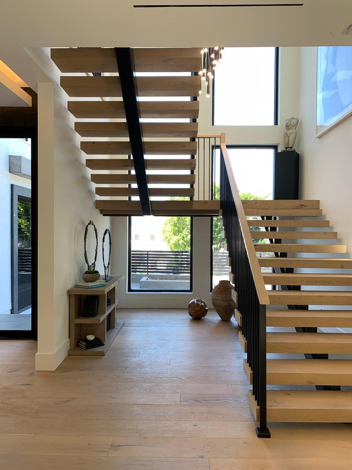 MY's Bright Modern Comfort — photo 9