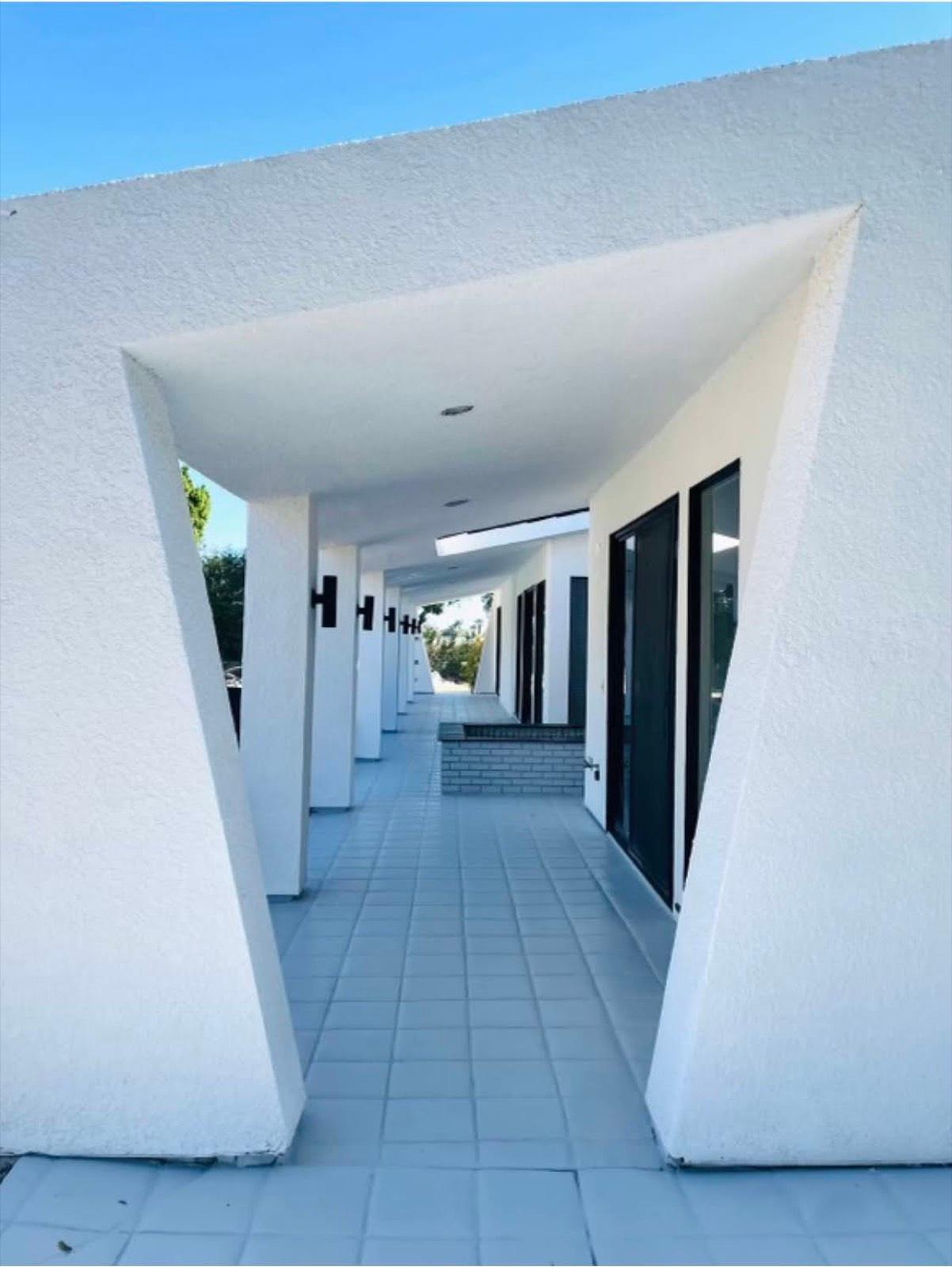 MY's Palm Springs Pad — photo 2