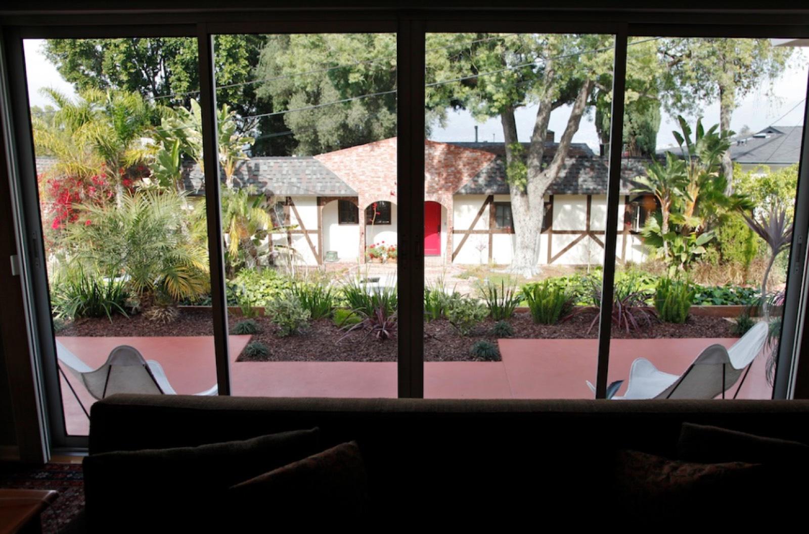 N Hollywood Hills — photo 12