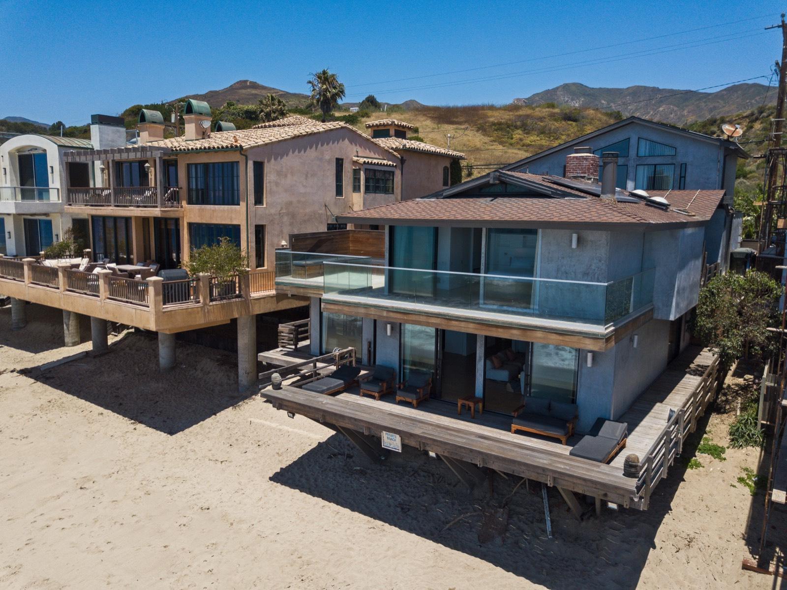N's Beachfront Modern Wood — photo 1