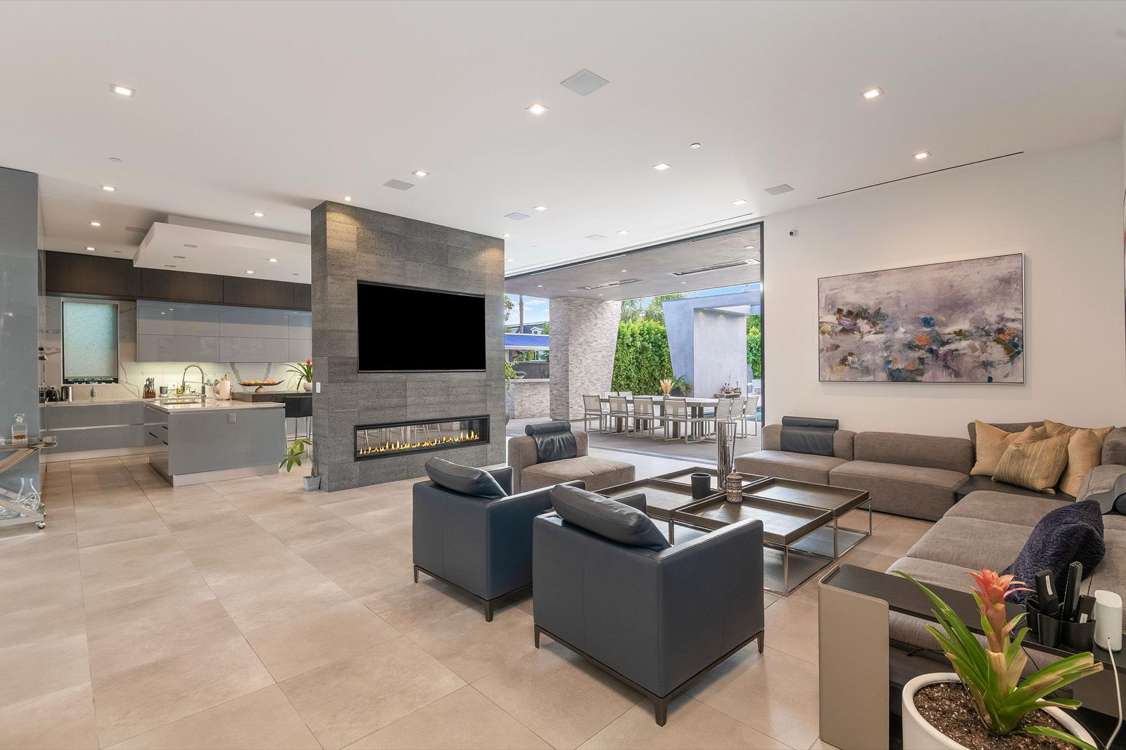 N's Modern Sharp tech Home — photo 6