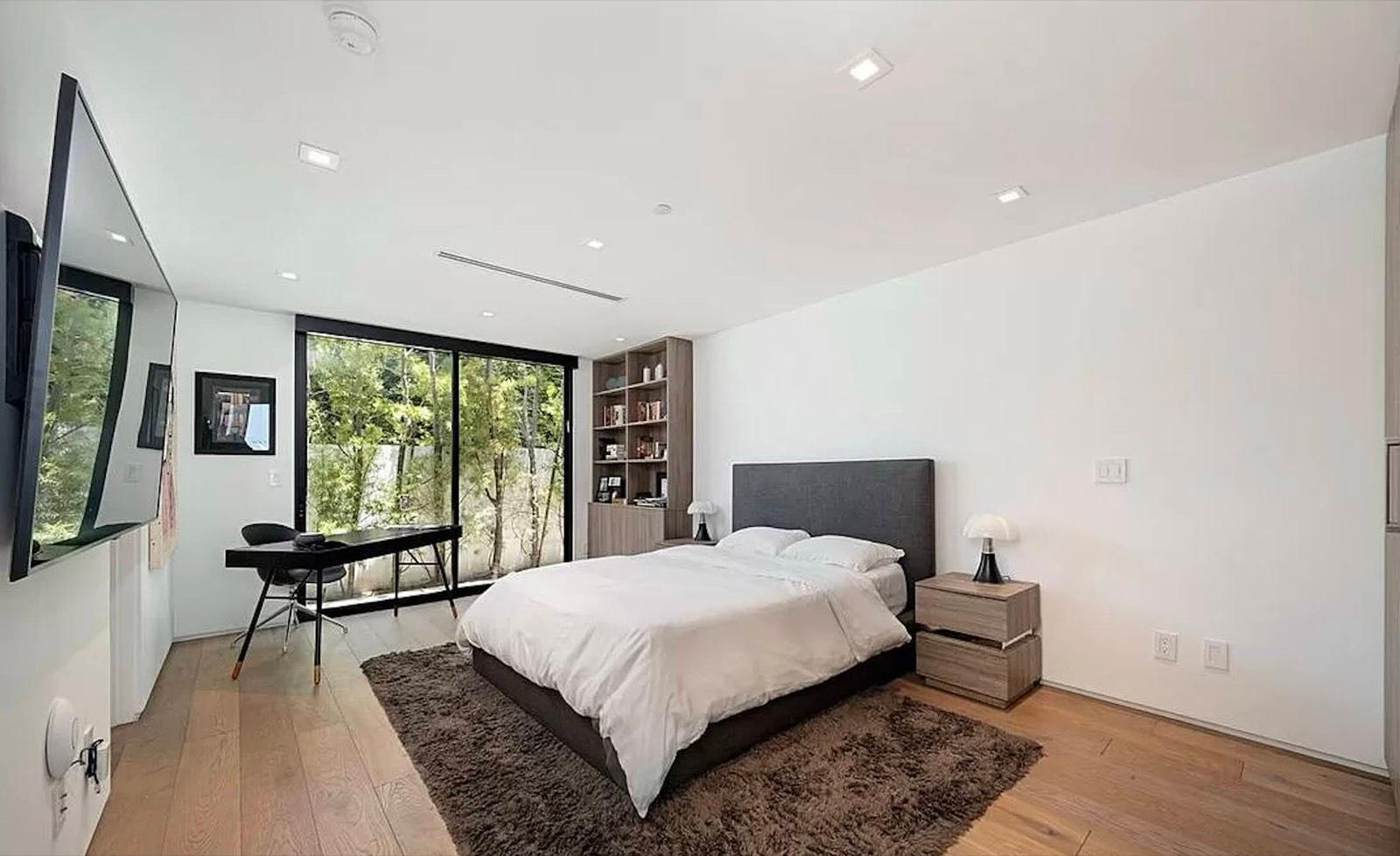 N's Valley Mod Mansion — photo 11